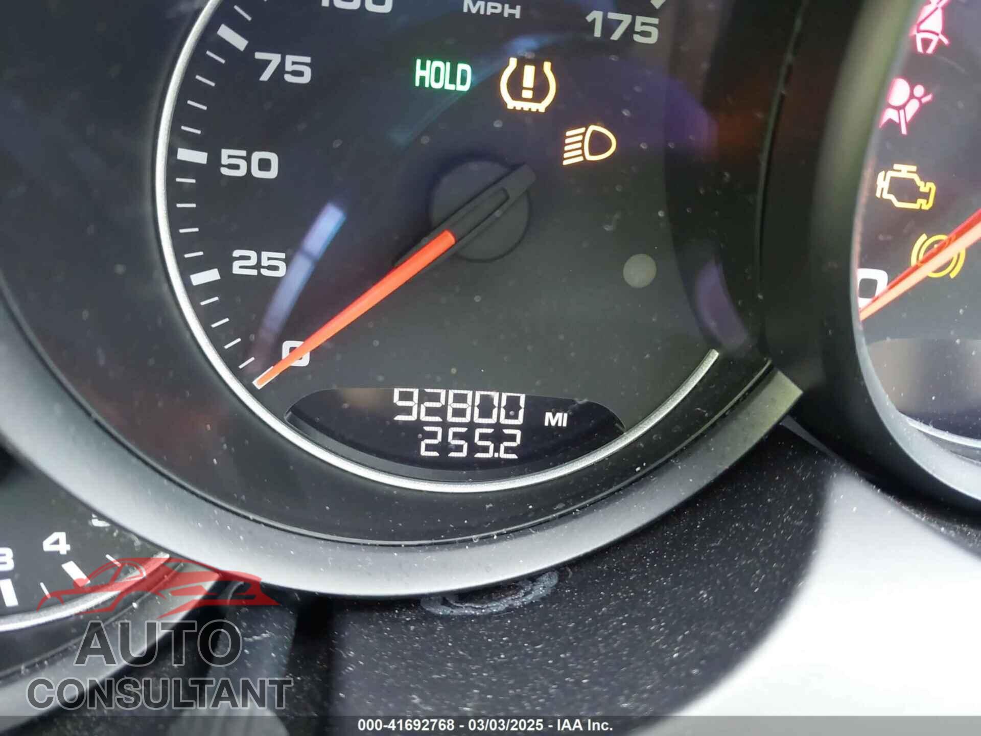 PORSCHE CAYENNE 2017 - WP1AA2A2XHKA90706