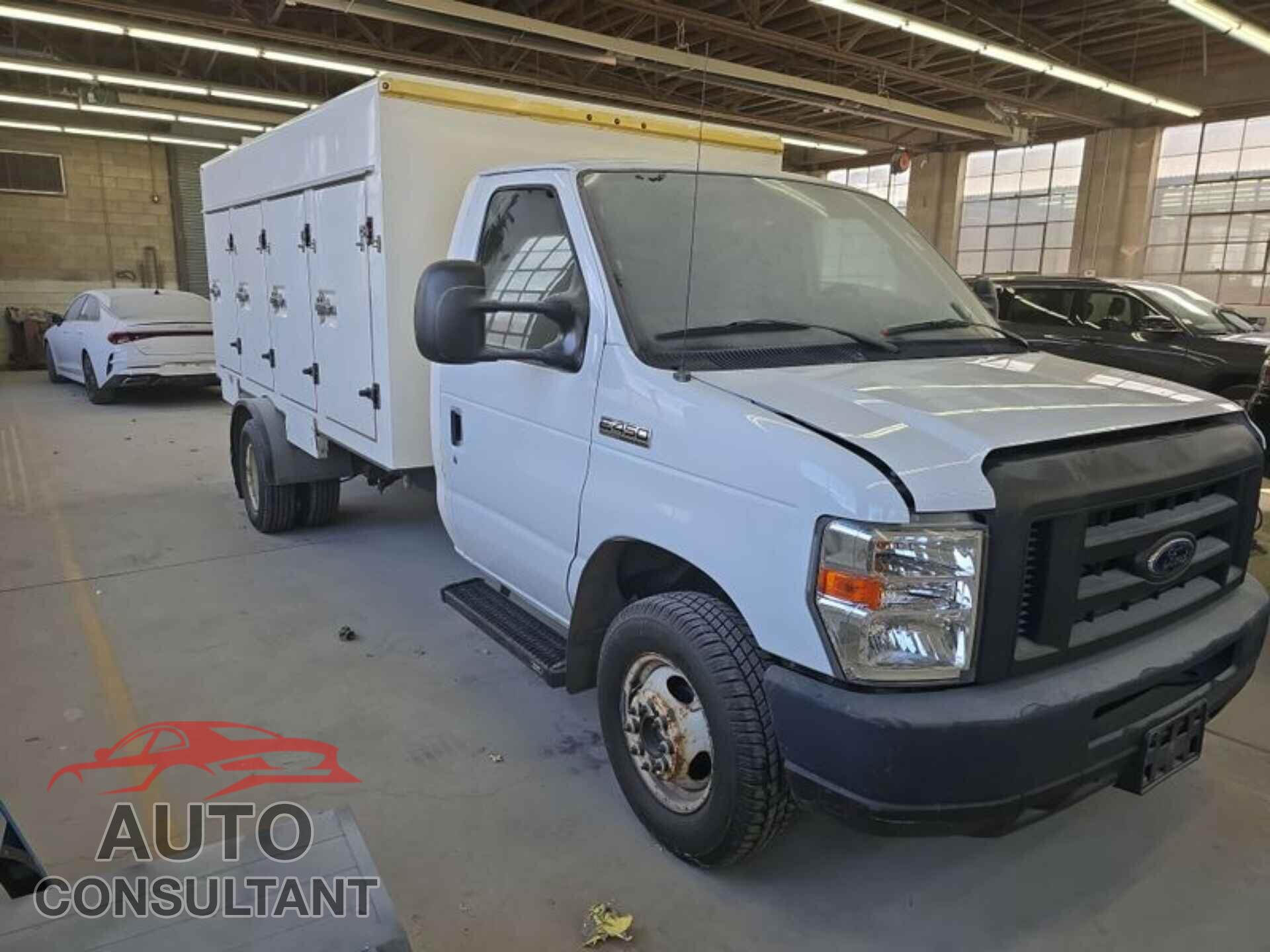 FORD ECONOLINE 2018 - 1FDXE4FS0JDC18977