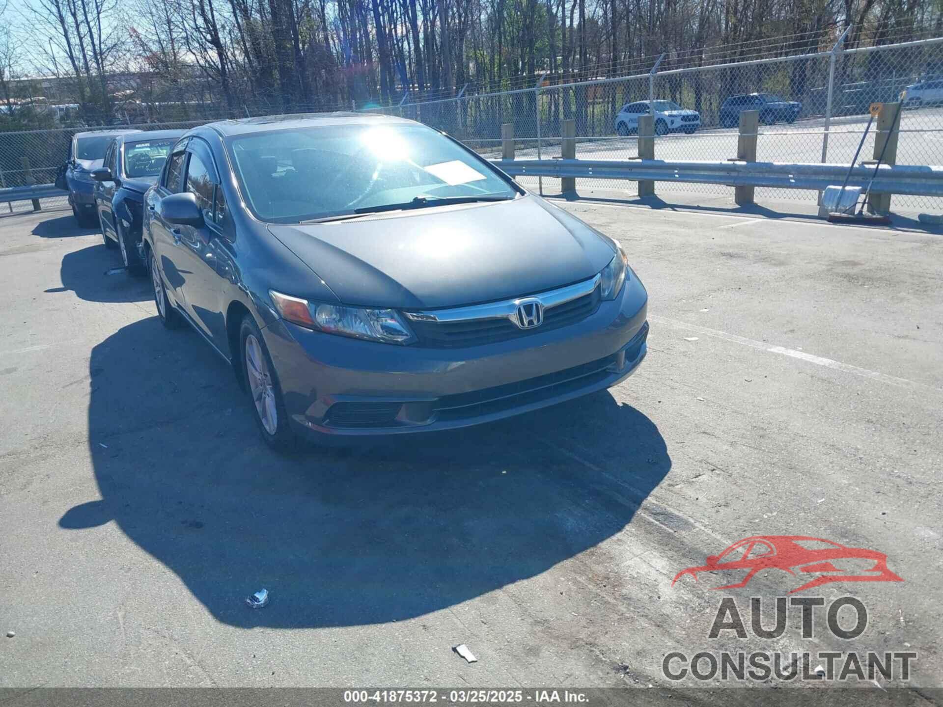 HONDA CIVIC 2012 - 2HGFB2F95CH556957