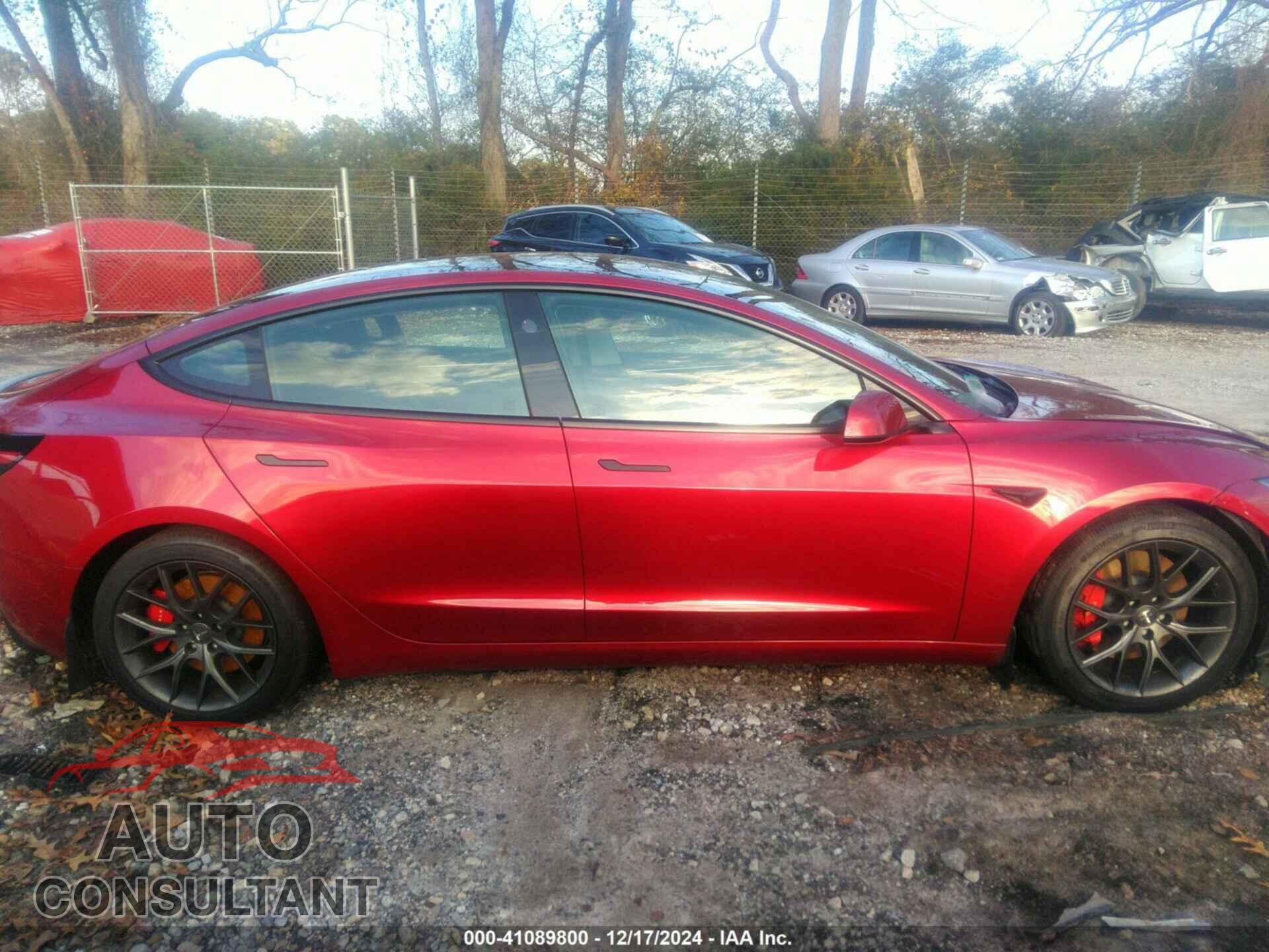 TESLA MODEL 3 2024 - 5YJ3E1ETXRF809785