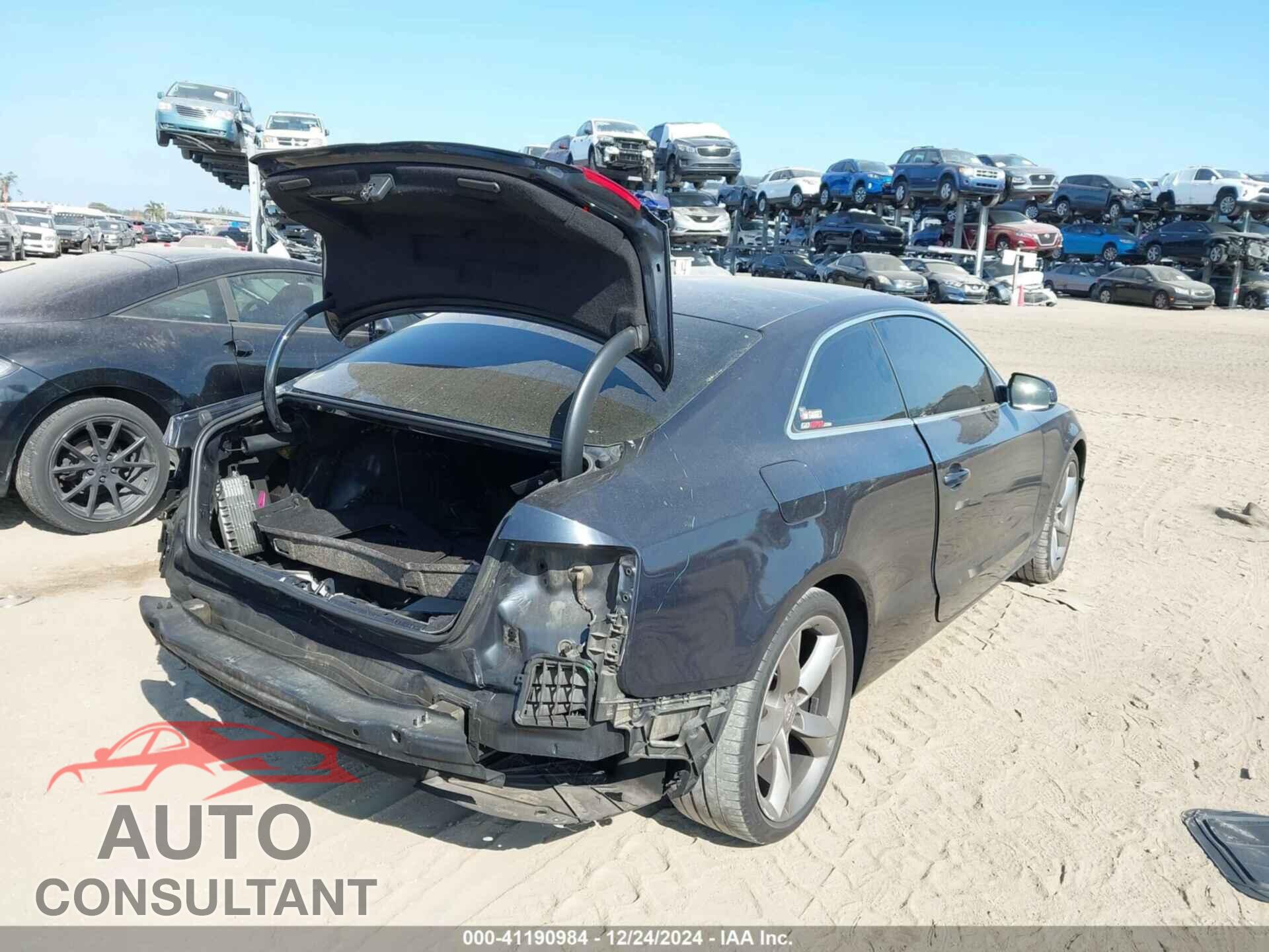 AUDI A5 2012 - WAULFAFR5CA021378