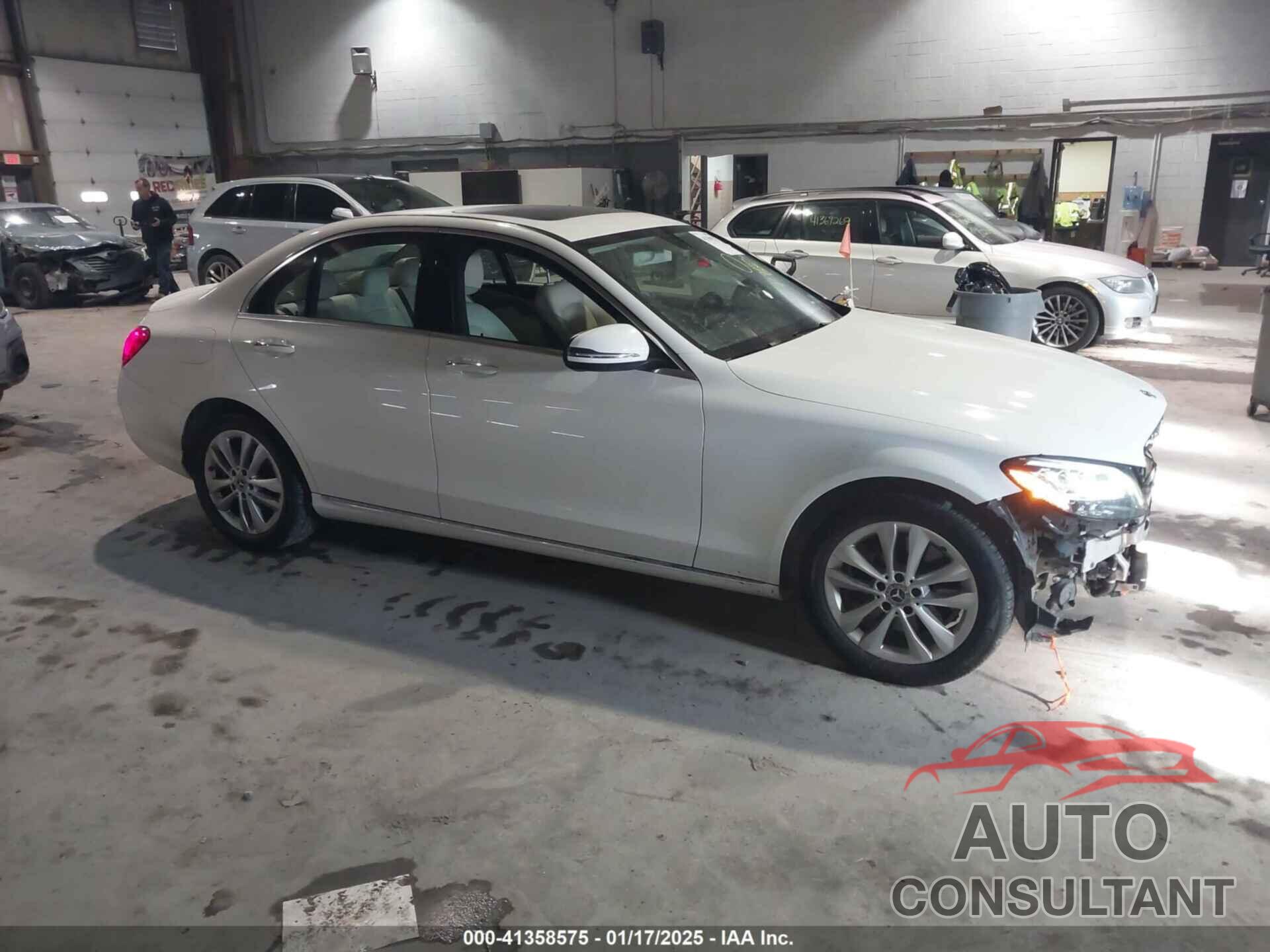 MERCEDES-BENZ C 300 2019 - 55SWF8EB0KU286808
