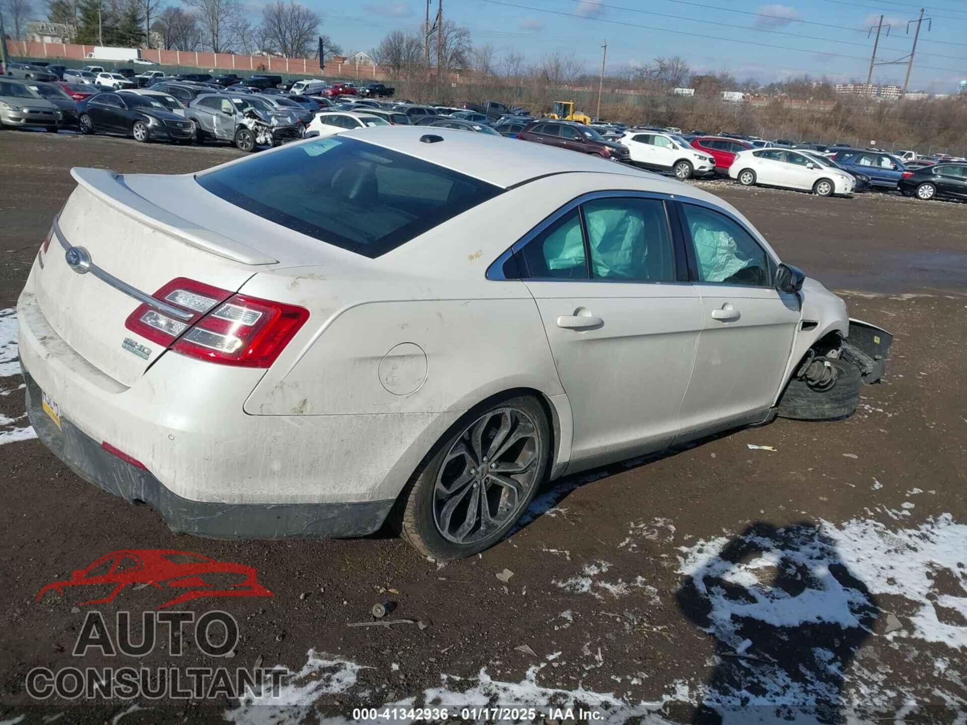 FORD TAURUS 2013 - 1FAHP2KT2DG133329
