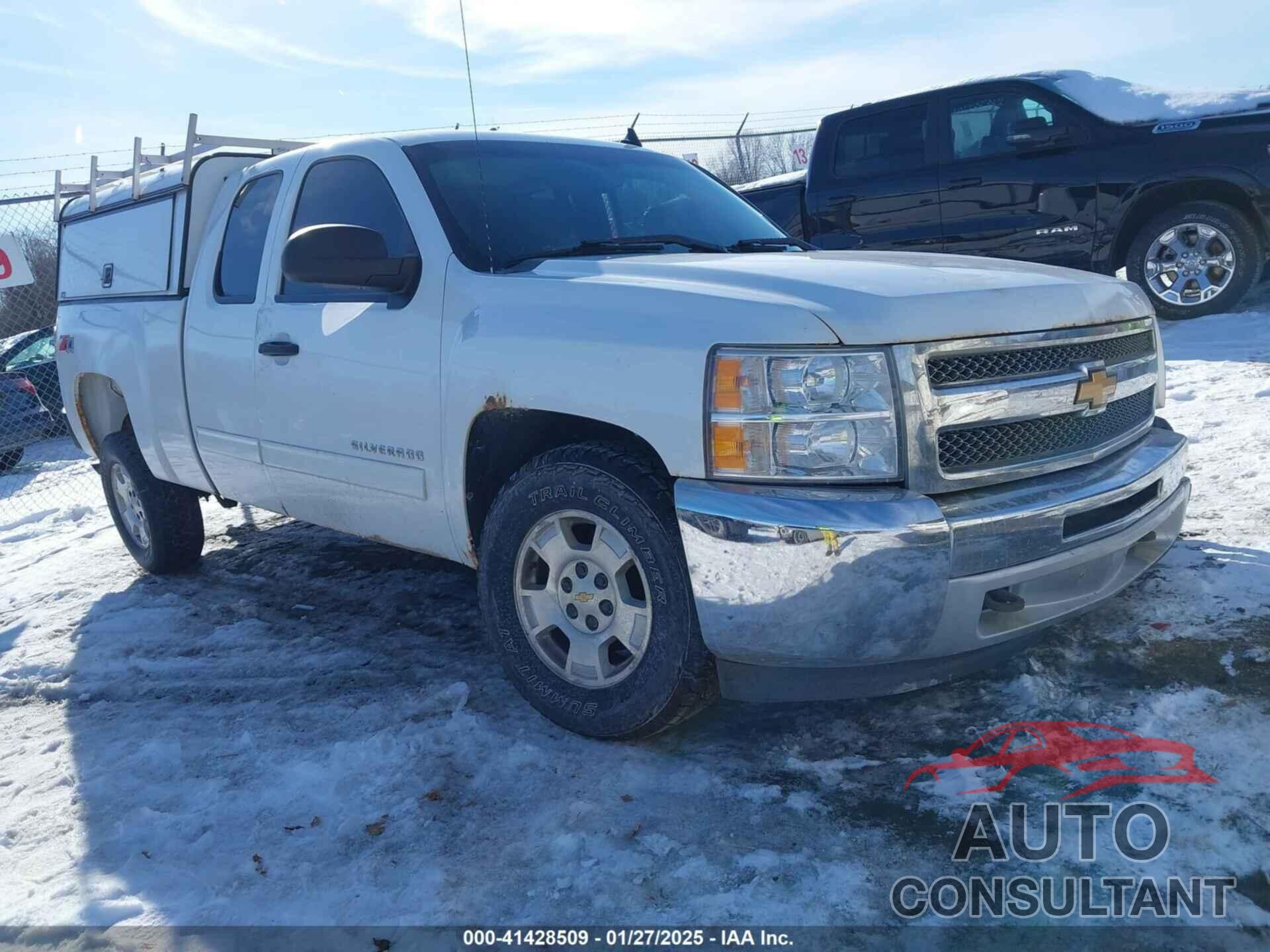 CHEVROLET SILVERADO 1500 2013 - 1GCRKSE79DZ390830