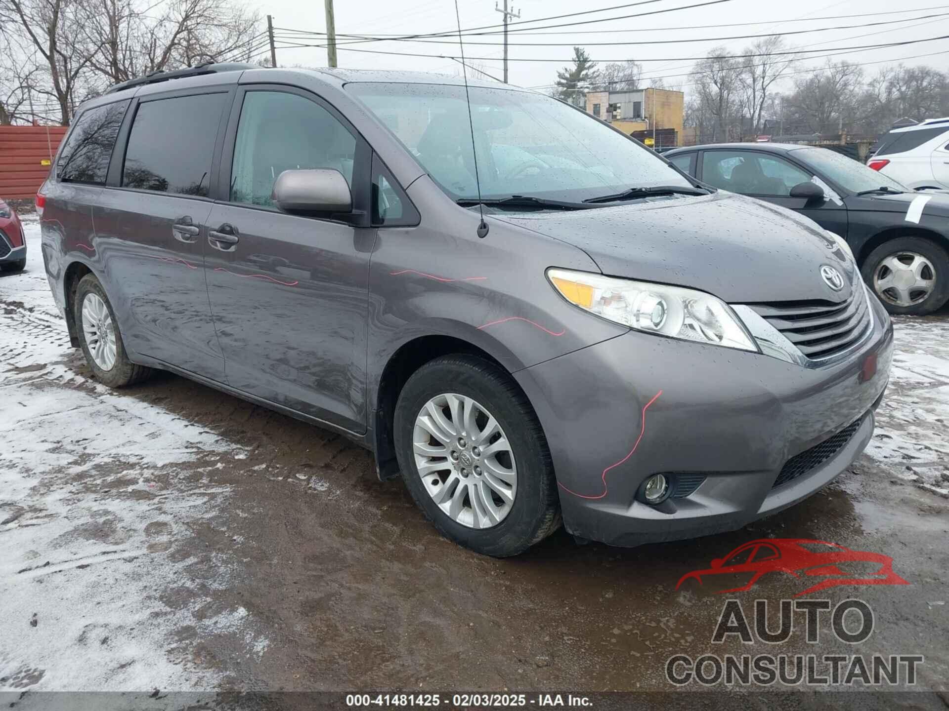 TOYOTA SIENNA 2013 - 5TDYK3DC2DS293583