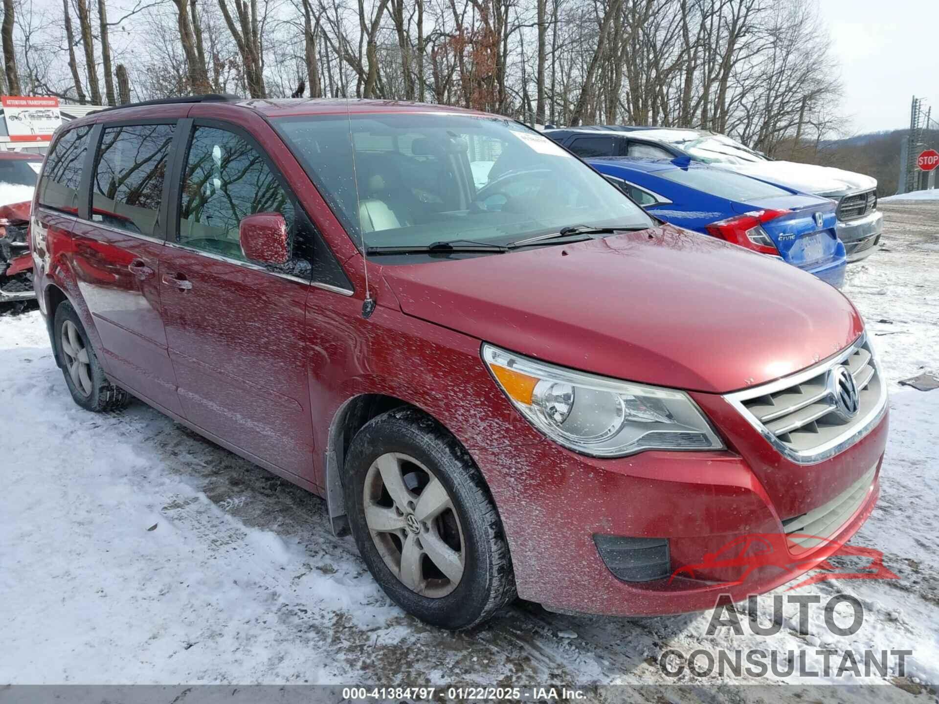 VOLKSWAGEN ROUTAN 2011 - 2V4RW3DG6BR668348