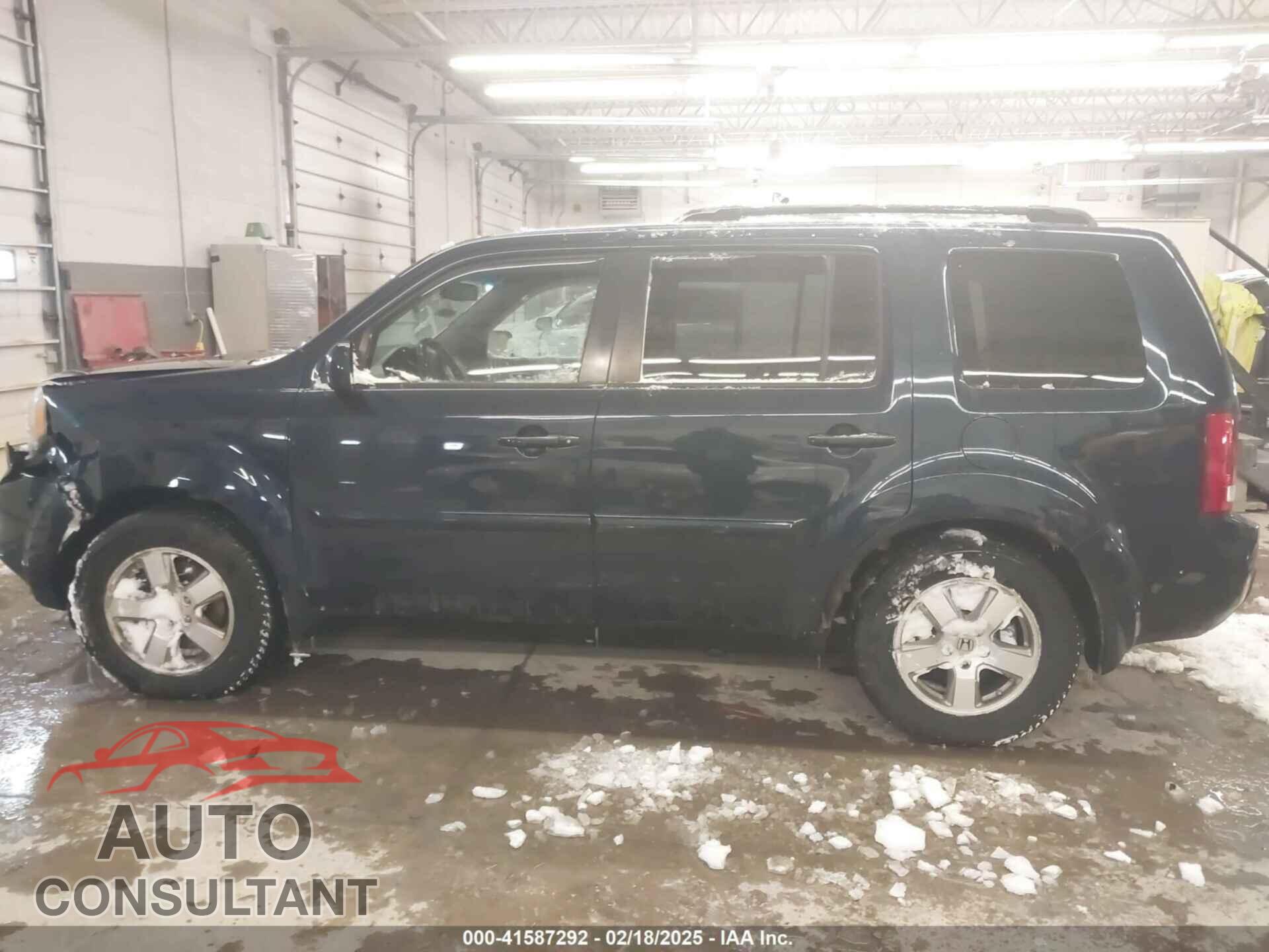 HONDA PILOT 2011 - 5FNYF4H55BB043150