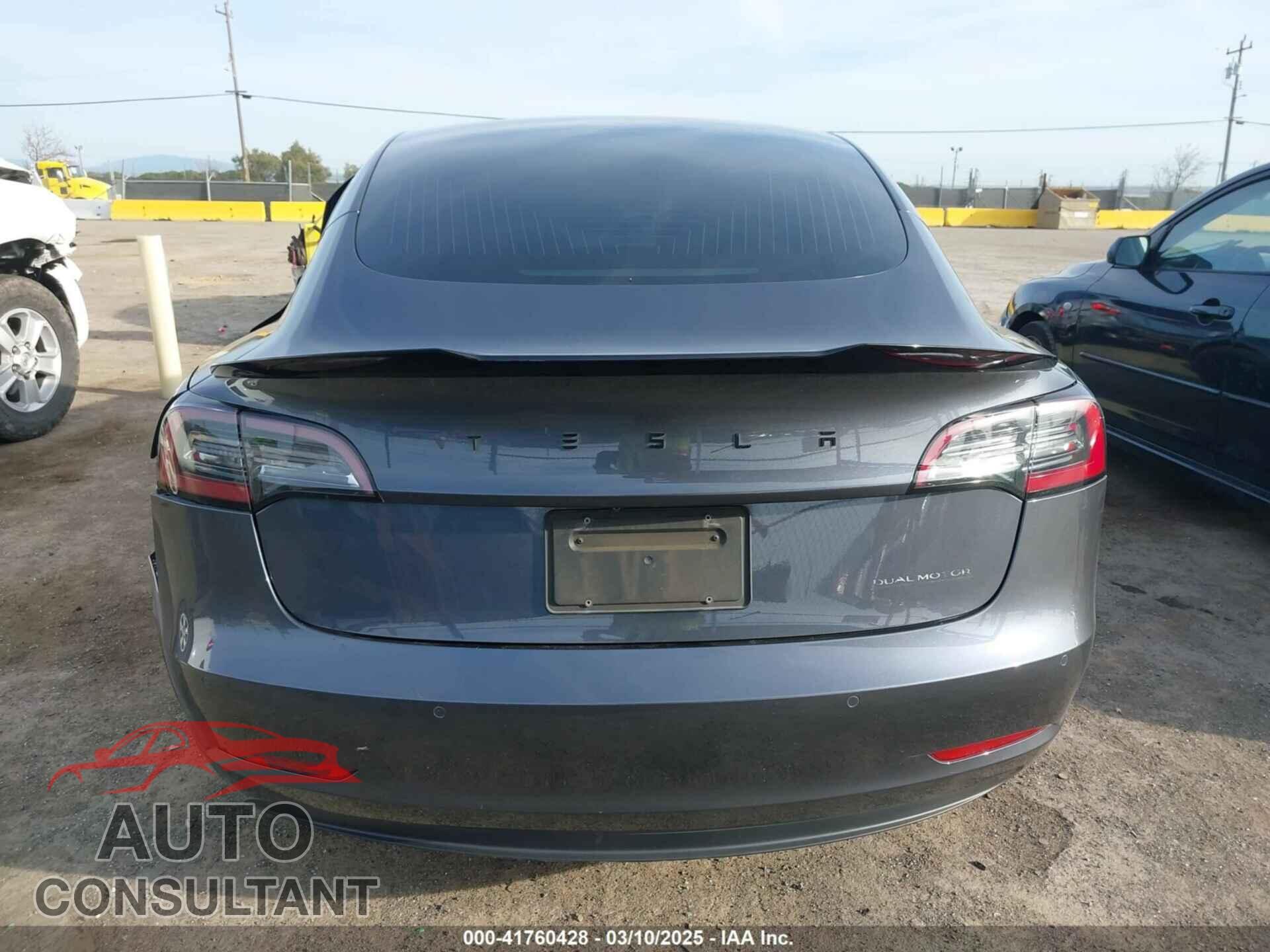 TESLA MODEL 3 2019 - 5YJ3E1EB6KF413320