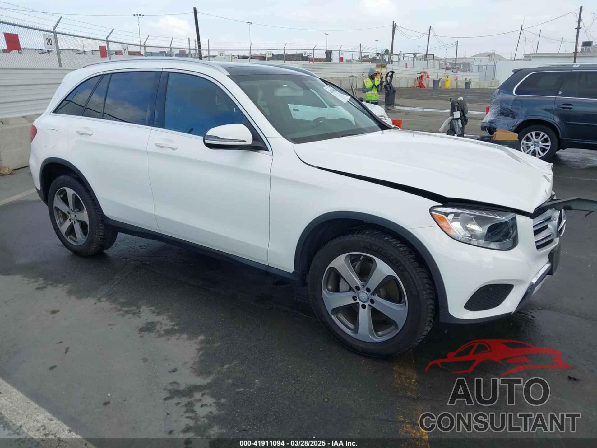 MERCEDES-BENZ GLC 300 2016 - WDC0G4JB6GF066332