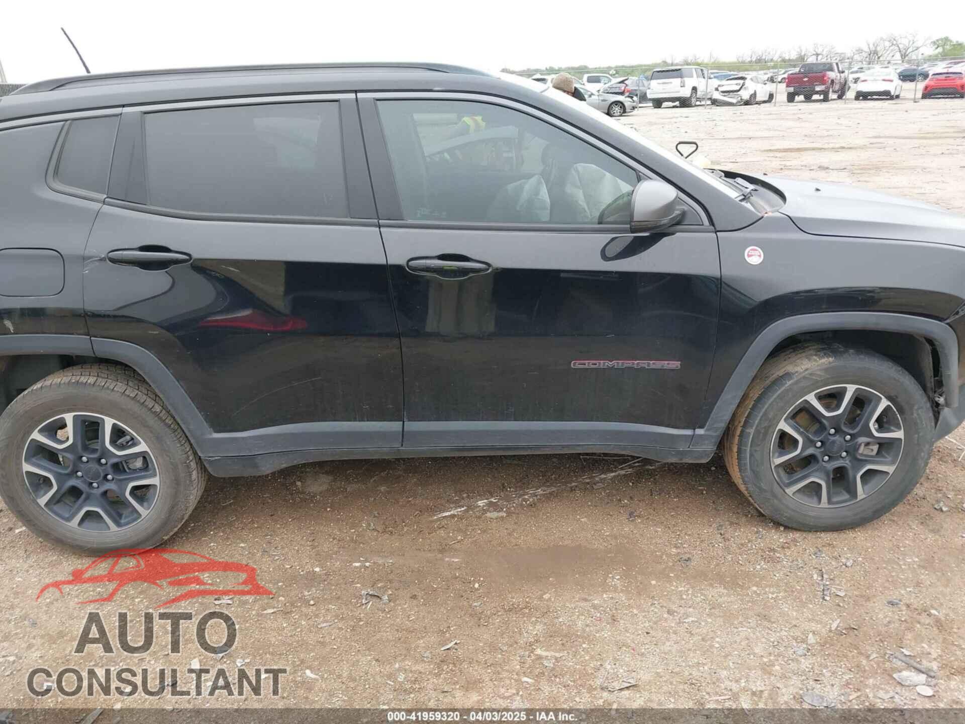 JEEP COMPASS 2019 - 3C4NJDDB5KT618149