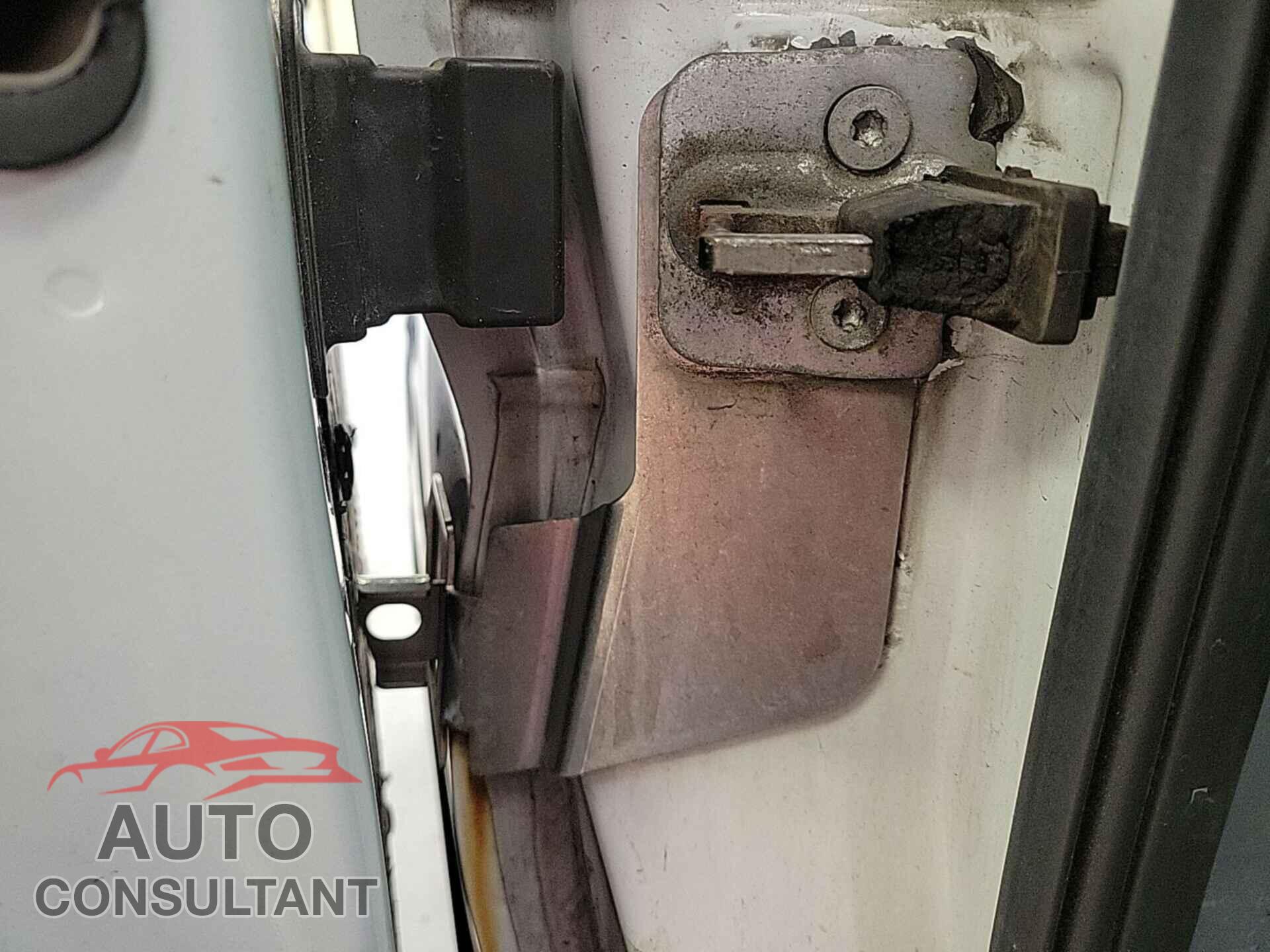 FORD TRANSIT 2017 - 1FTYR1YG2HKA57445
