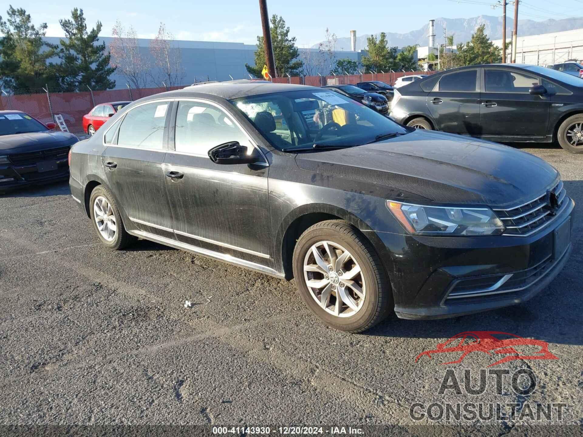 VOLKSWAGEN PASSAT 2016 - 1VWAT7A37GC036139
