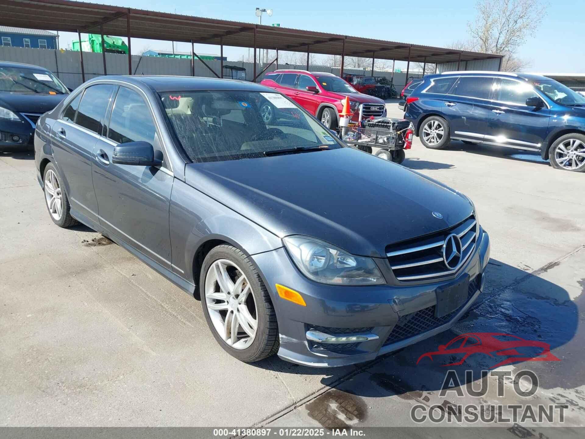 MERCEDES-BENZ C 300 2014 - WDDGF8AB6ER323277