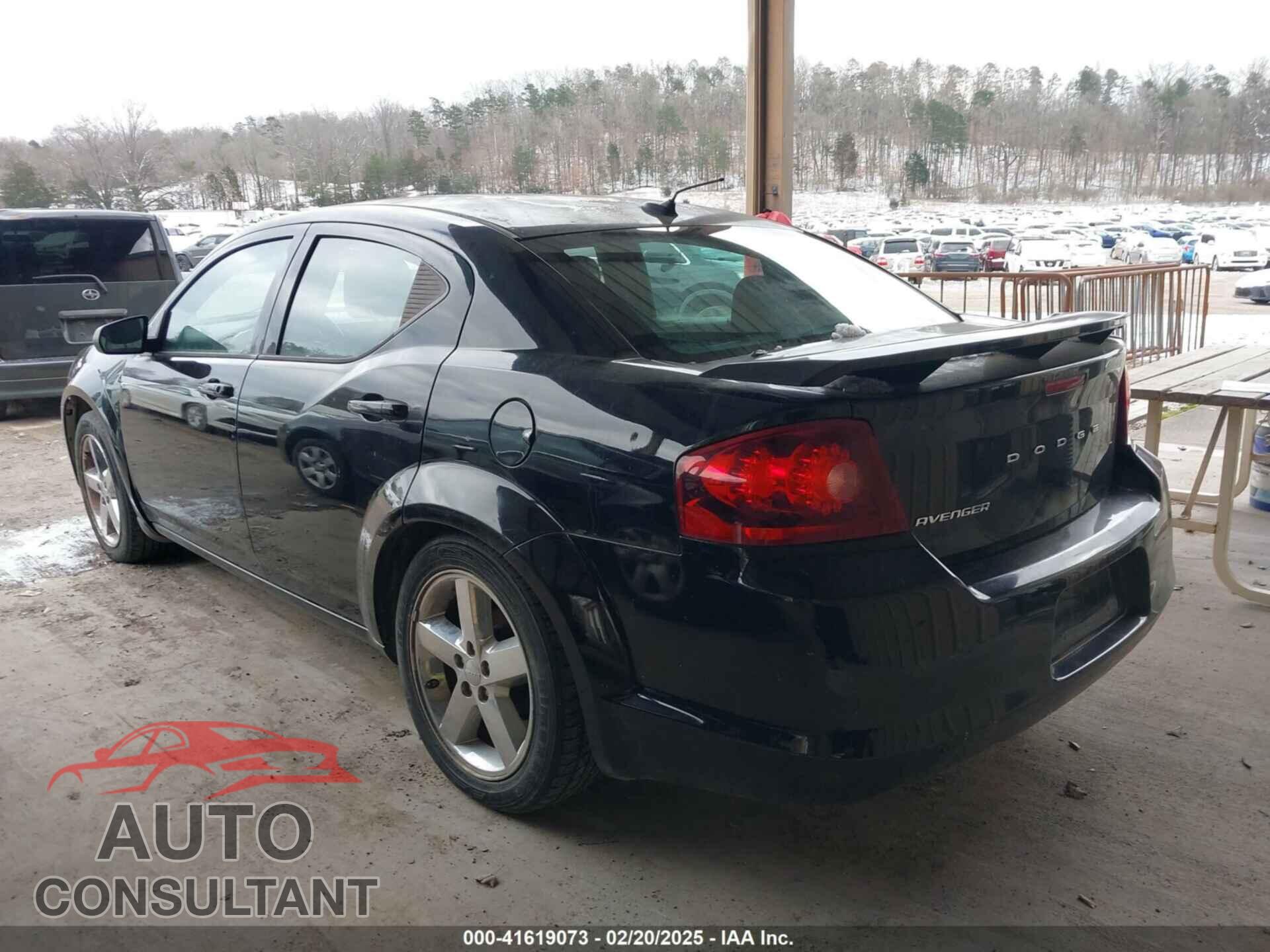 DODGE AVENGER 2011 - 1B3BD4FB0BN564381