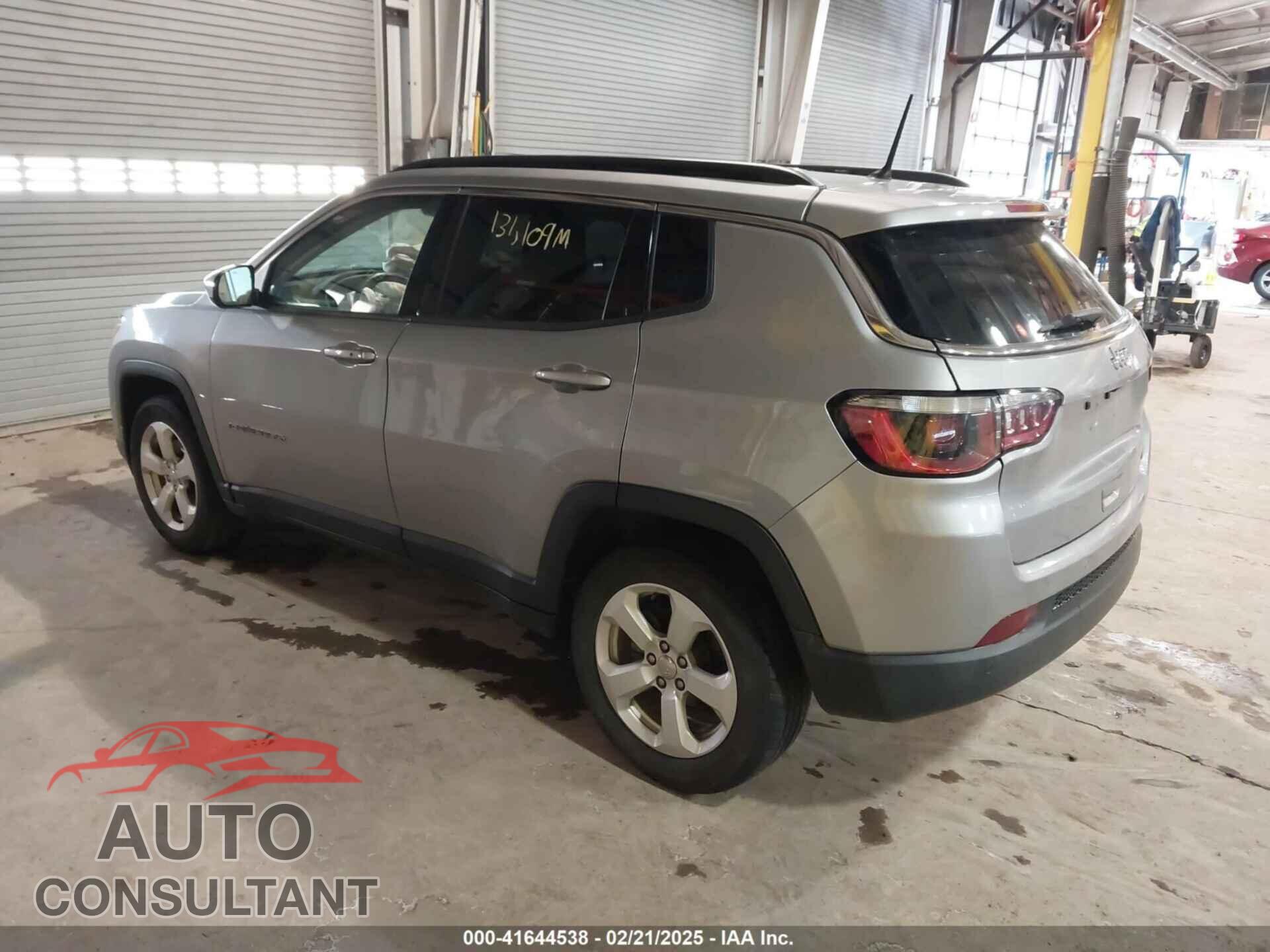 JEEP COMPASS 2018 - 3C4NJCBBXJT488428