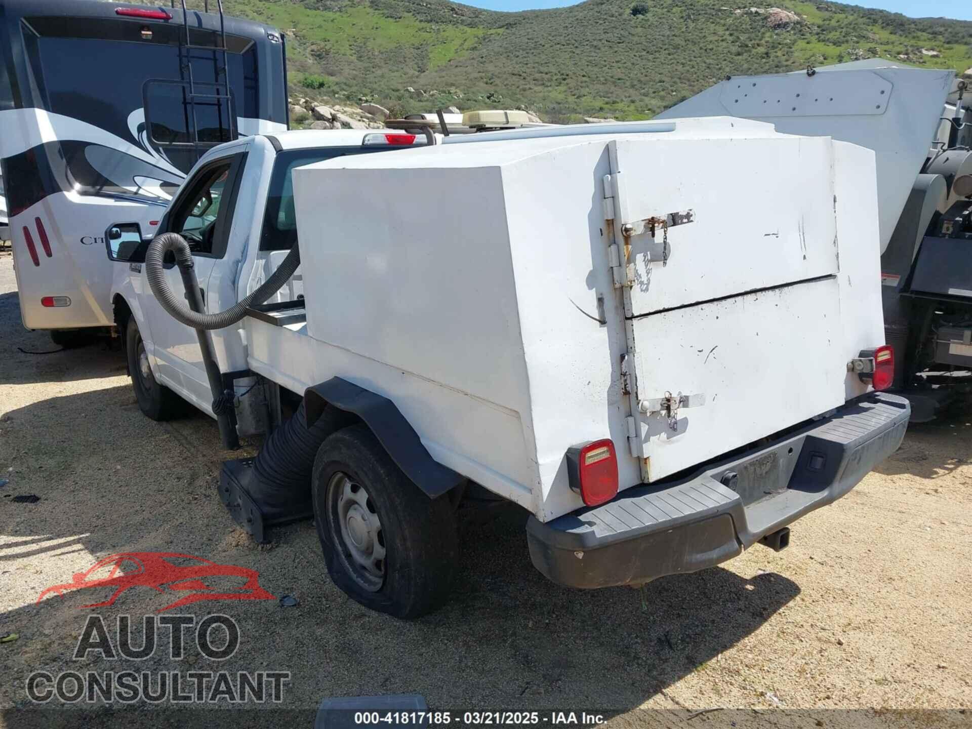 FORD F-150 2017 - 1FTMF1C84HKE37930