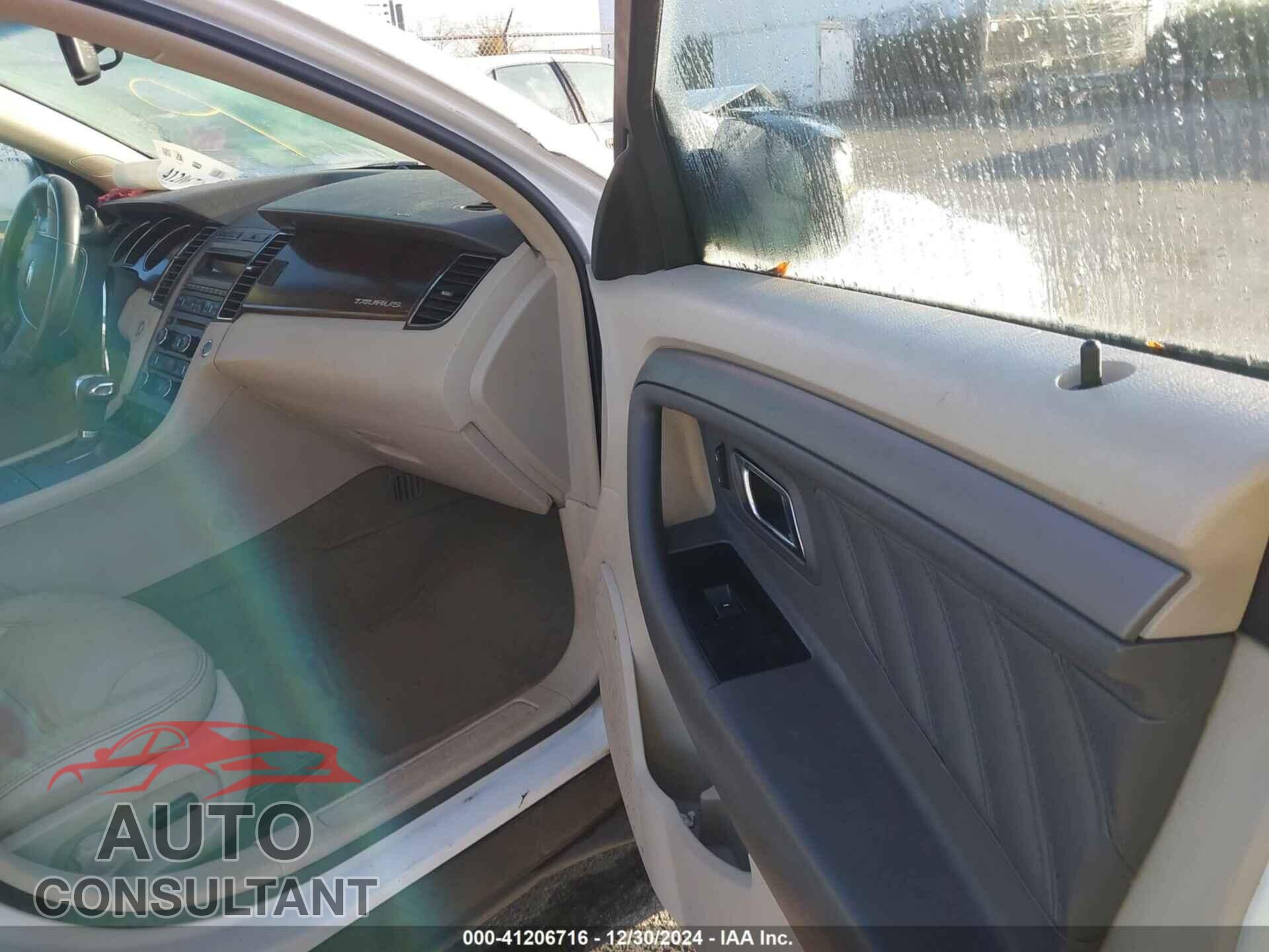 FORD TAURUS 2011 - 1FAHP2EW3BG138591