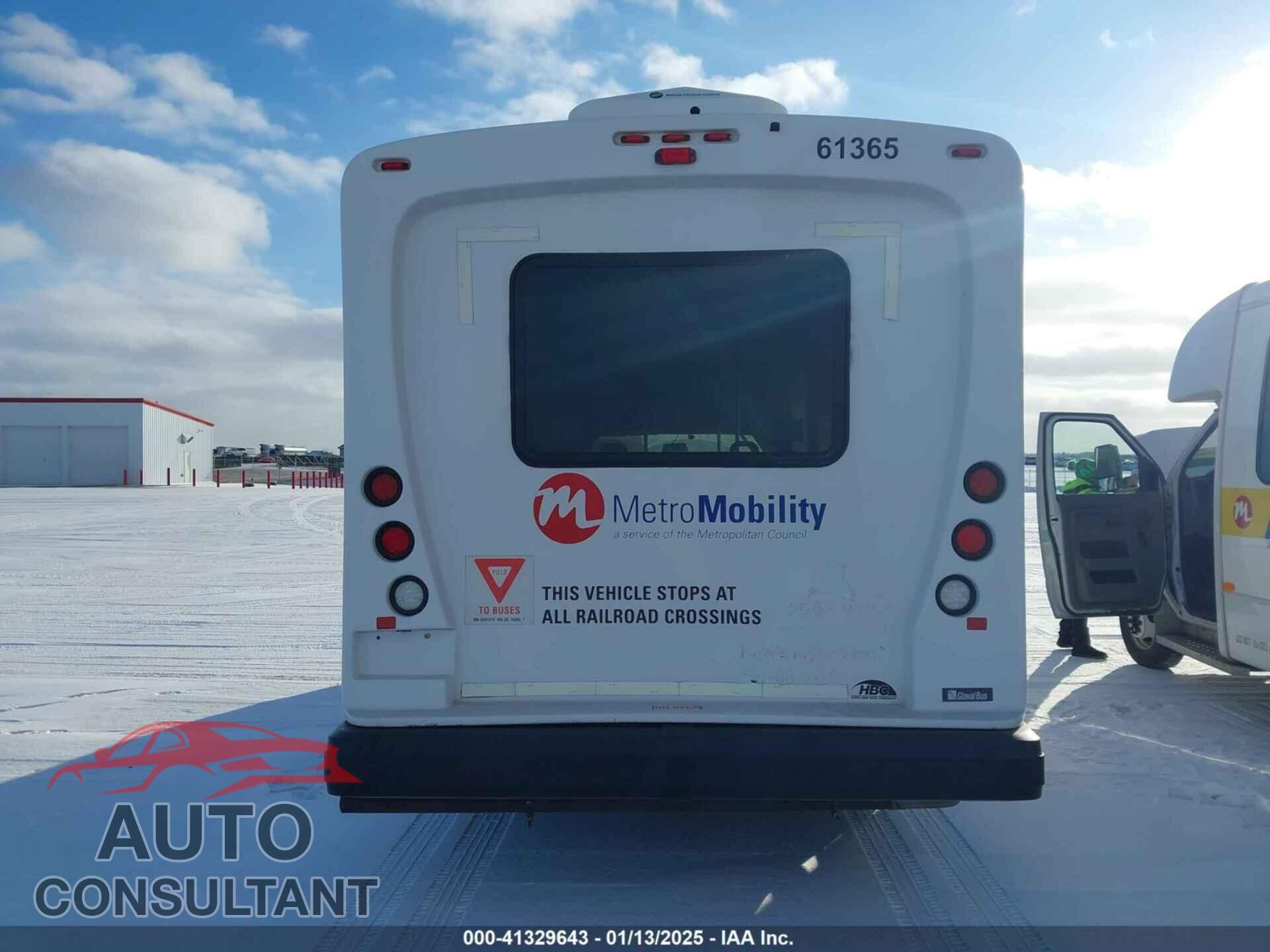 FORD E-450 CUTAWAY 2019 - 1FDFE4FS0KDC32018