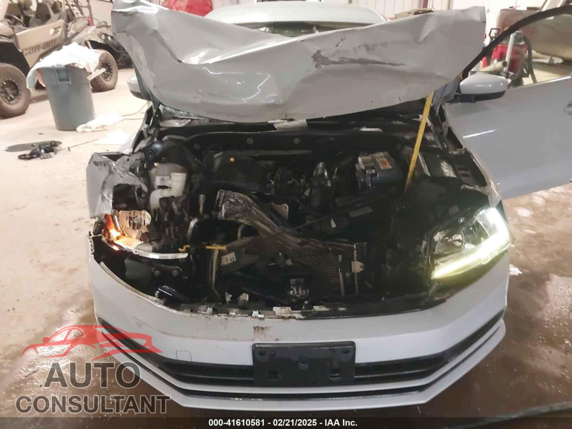 VOLKSWAGEN JETTA 2017 - 3VW2B7AJ2HM302706