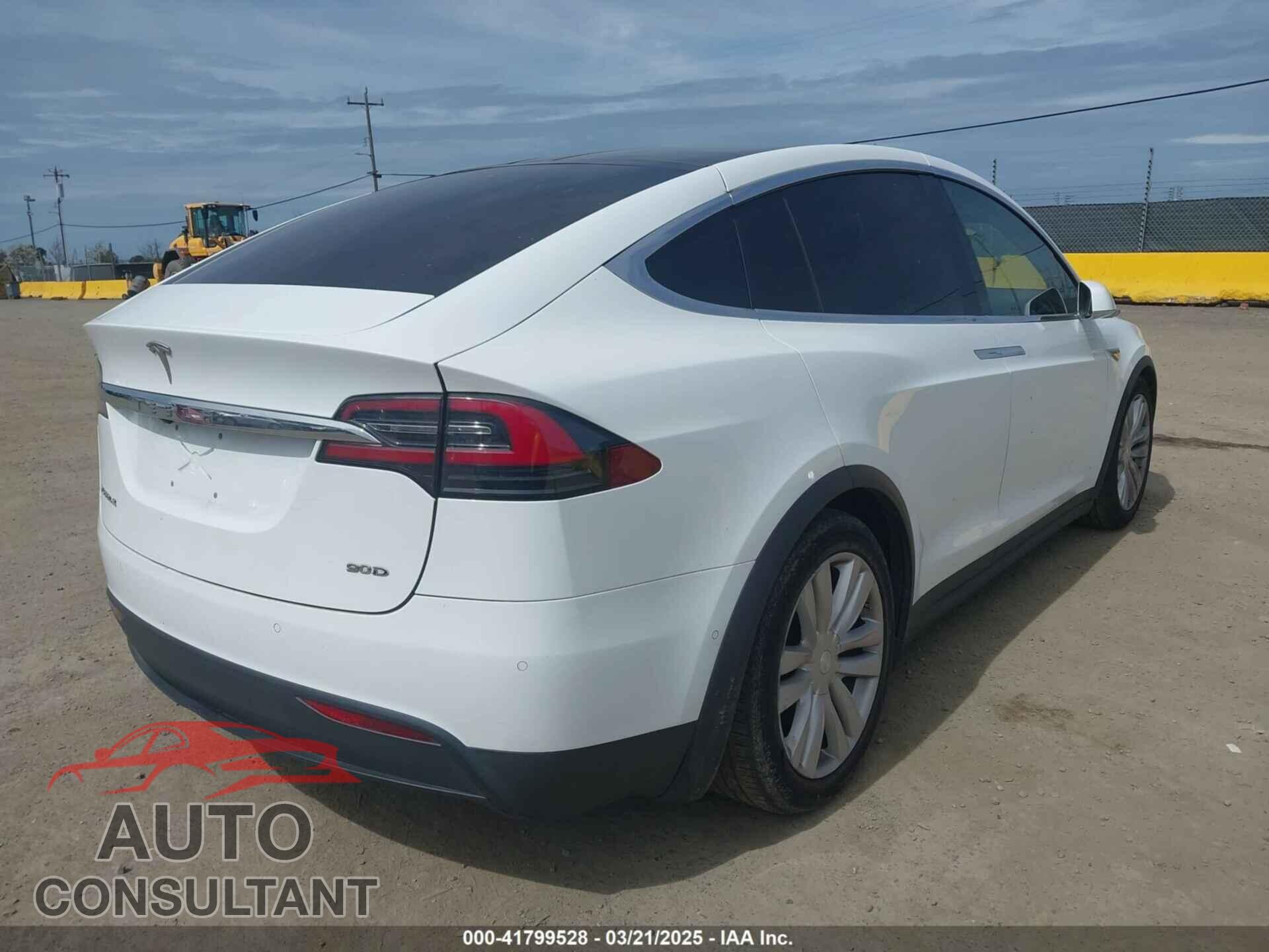 TESLA MODEL X 2016 - 5YJXCBE24GF002020
