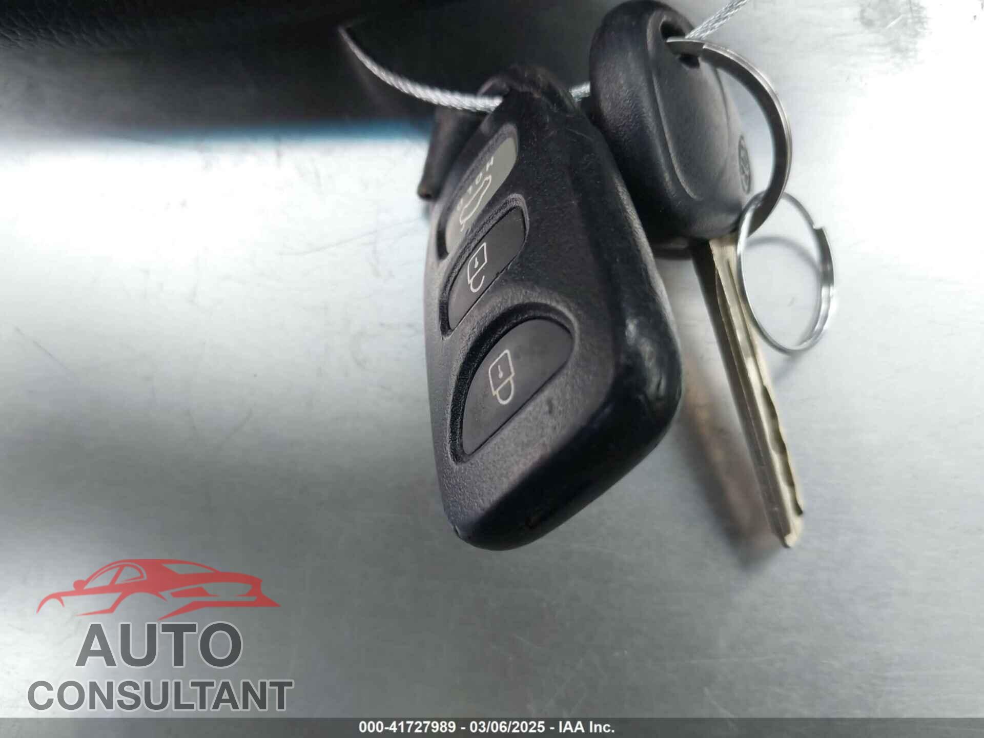 KIA OPTIMA 2011 - KNAGM4A70B5140204