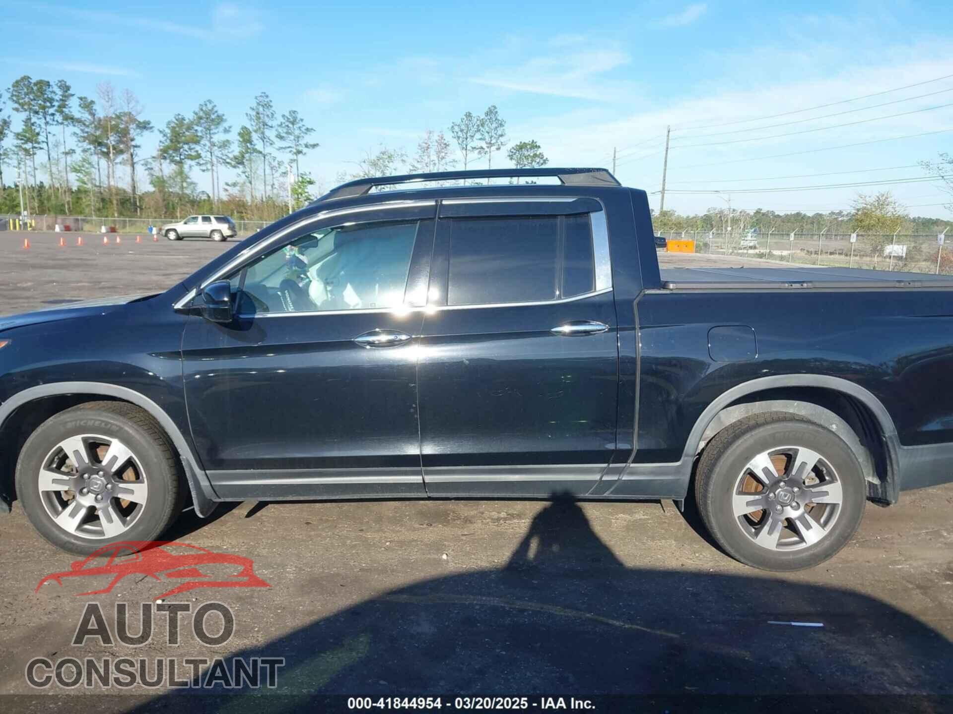 HONDA RIDGELINE 2018 - 5FPYK3F78JB013981