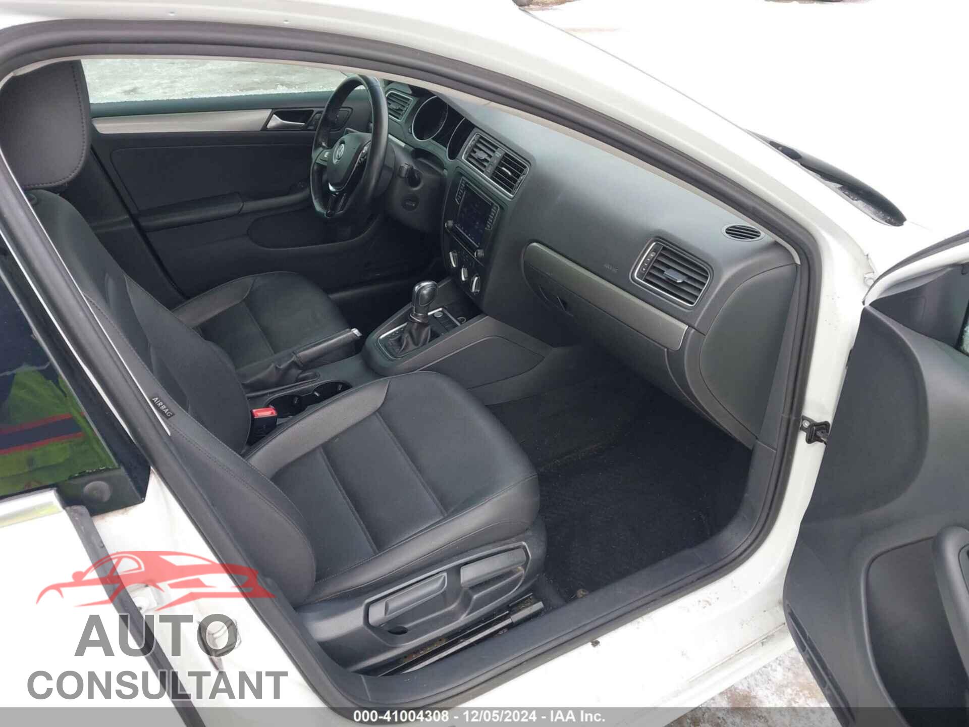 VOLKSWAGEN JETTA 2017 - 3VWDB7AJ2HM321006