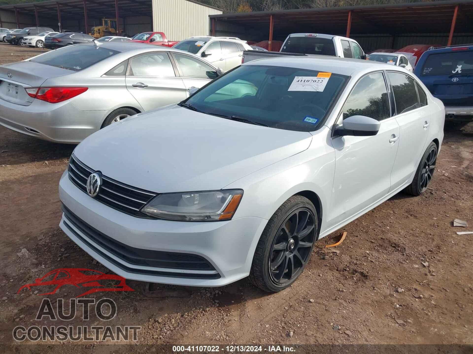 VOLKSWAGEN JETTA 2017 - 3VW2B7AJ2HM394139