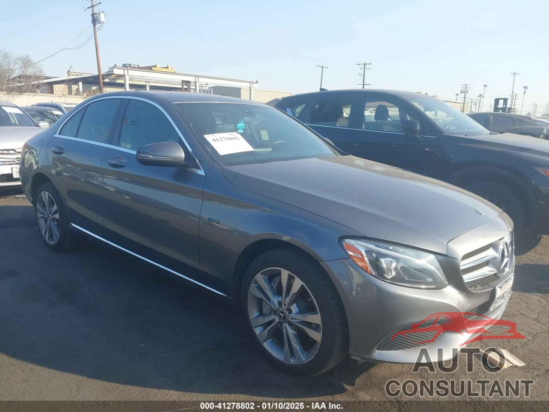 MERCEDES-BENZ C 350E 2018 - 55SWF4HB0JU258543