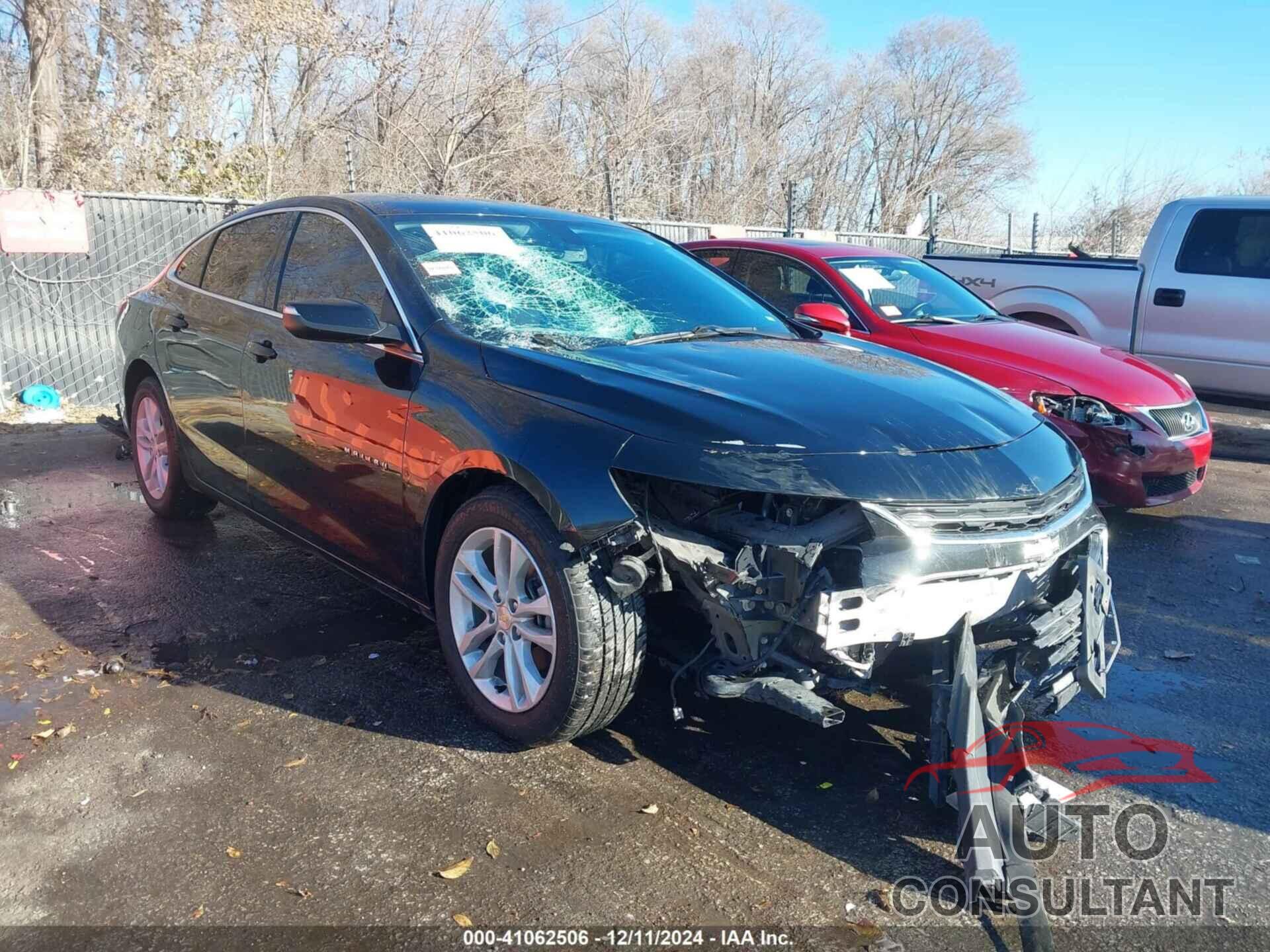 CHEVROLET MALIBU 2018 - 1G1ZD5ST2JF218206