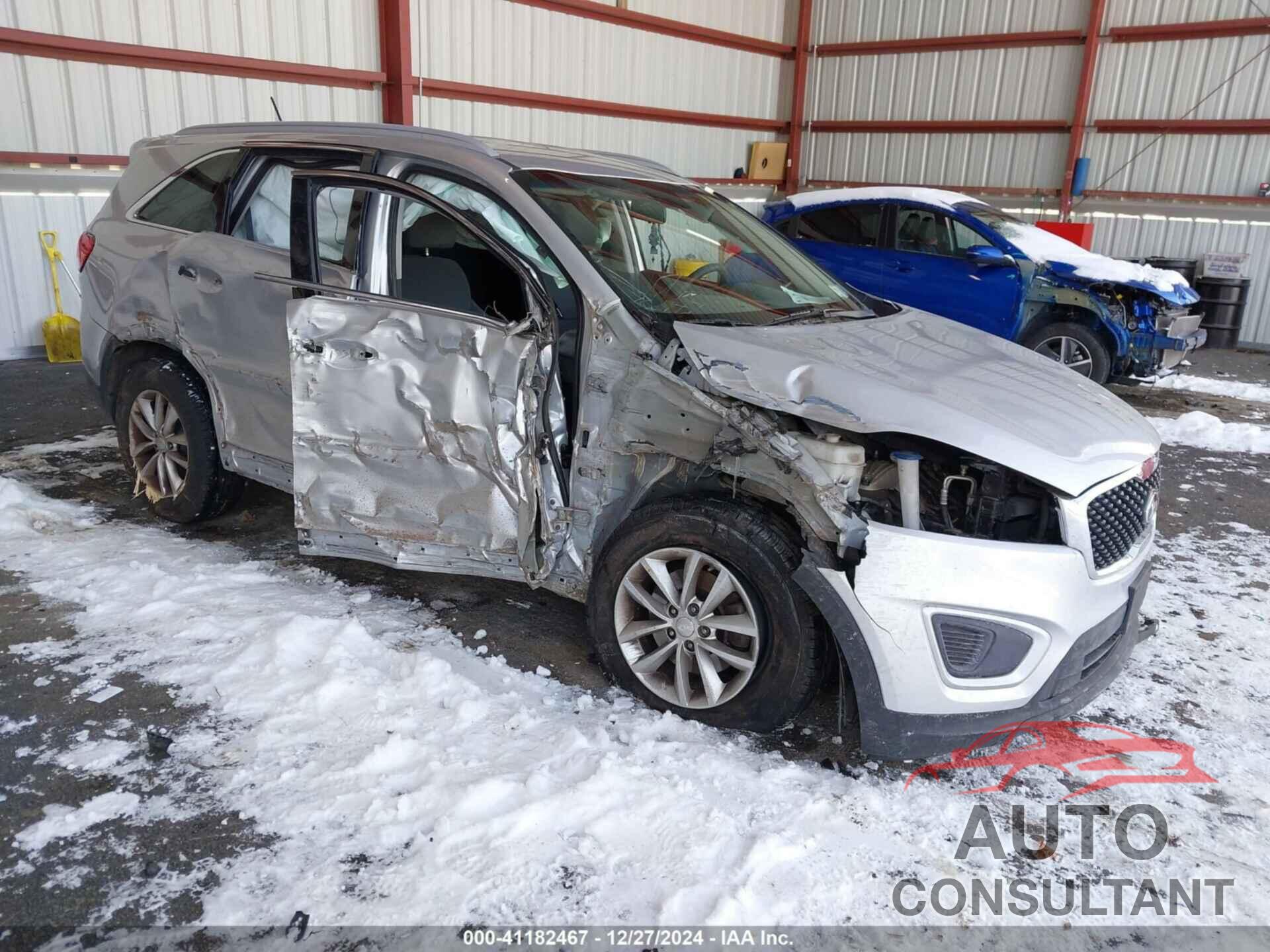 KIA SORENTO 2017 - 5XYPGDA54HG280877