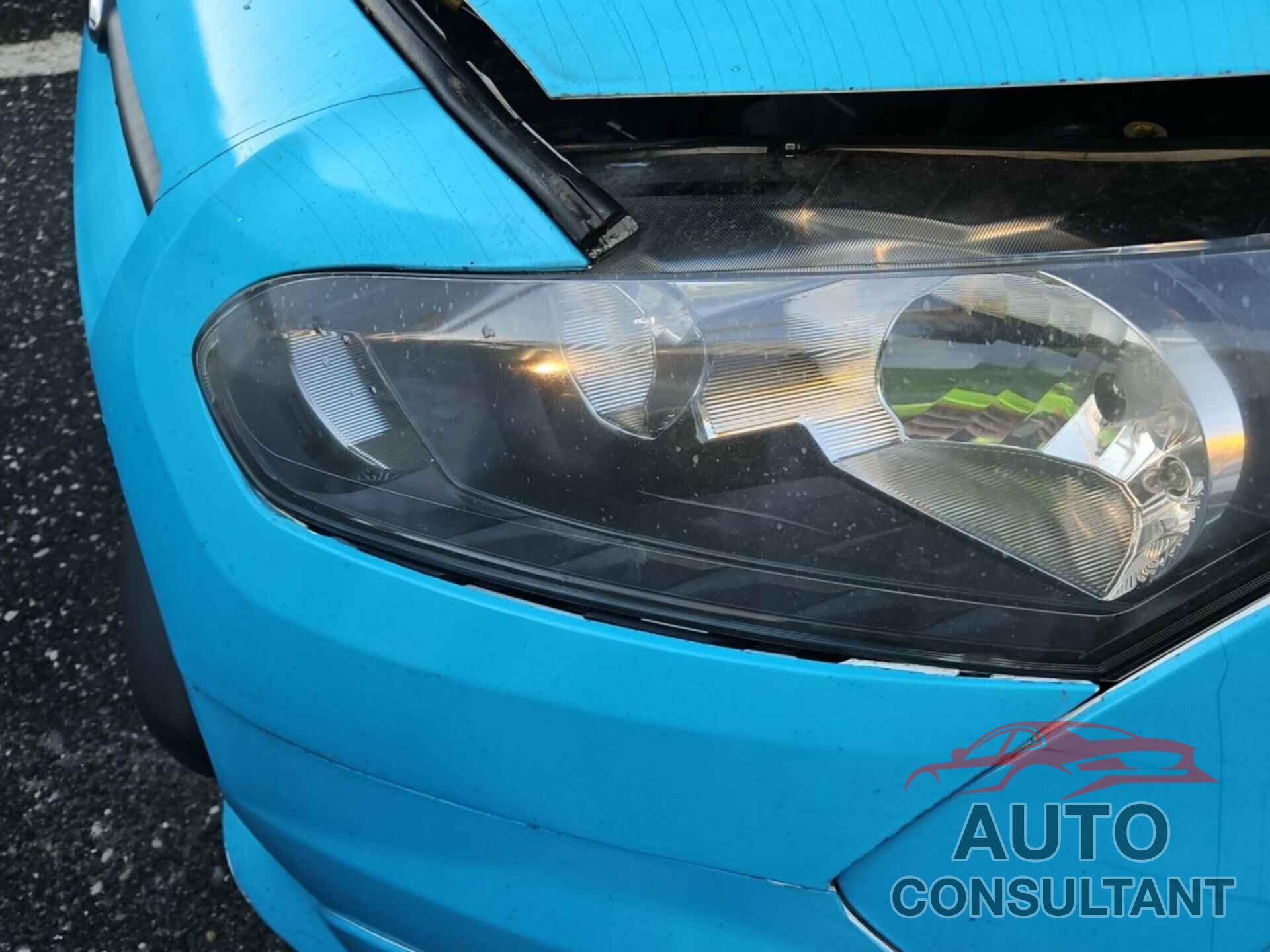 FORD TRANSIT CONNECT 2015 - NM0LS7F75F1210484