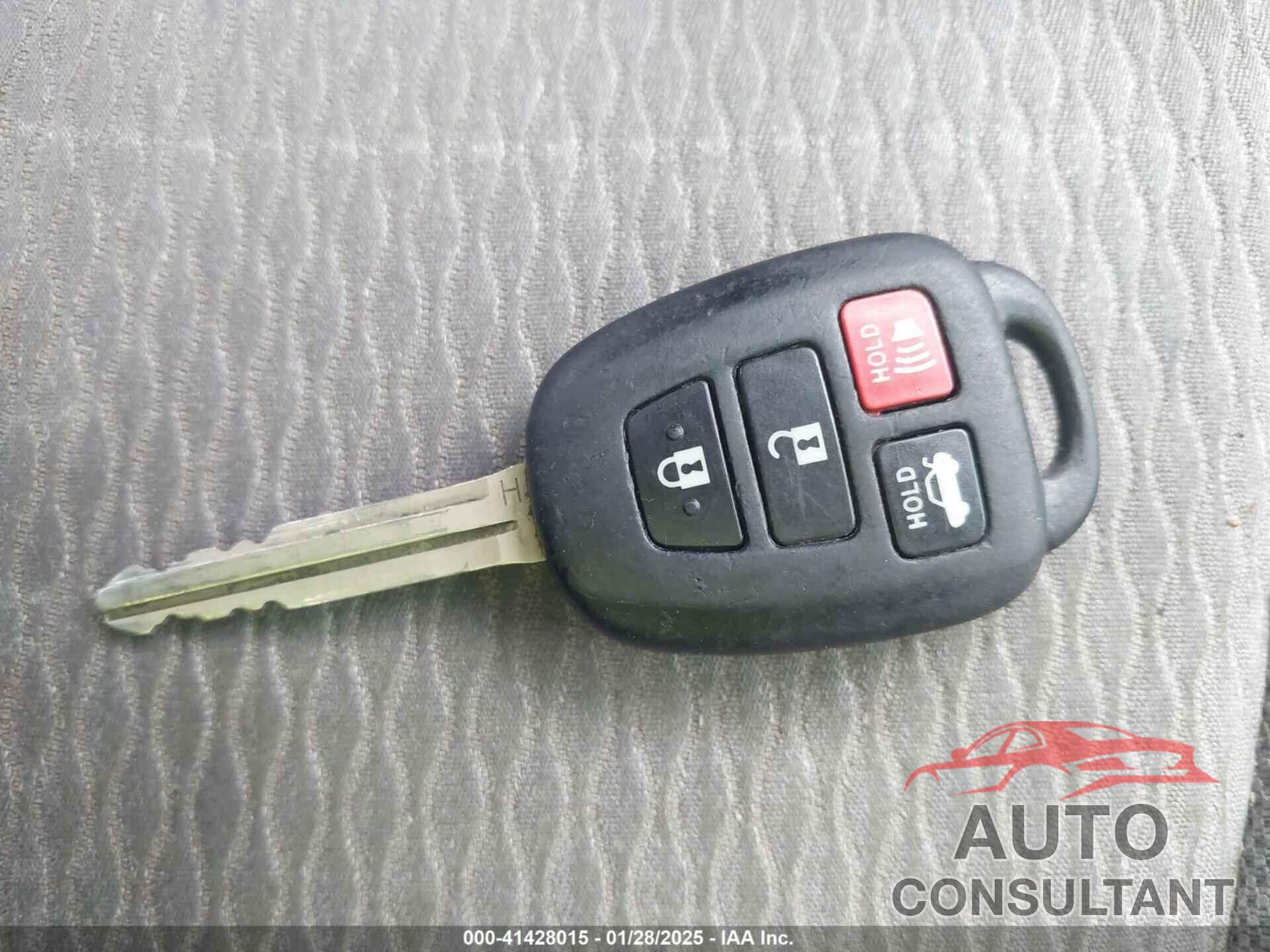 TOYOTA COROLLA 2019 - 2T1BURHE9KC232042