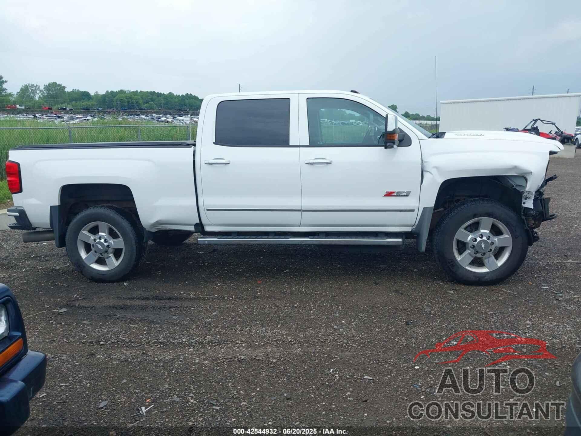 CHEVROLET SILVERADO 2500HD 2017 - 1GC1KVEY1HF242802