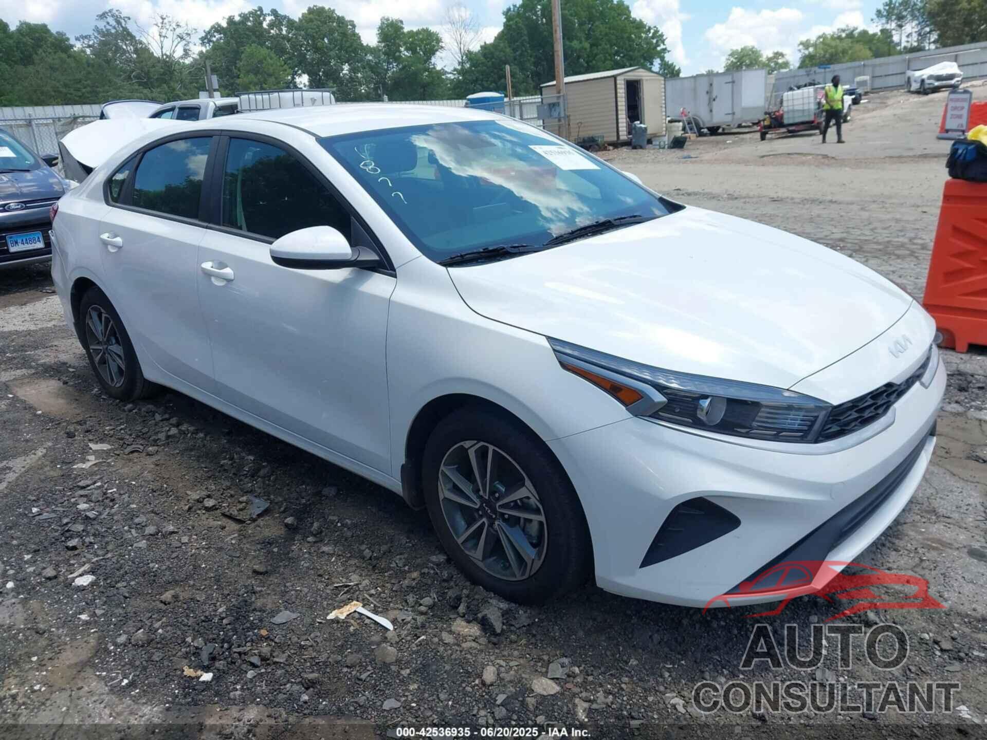 KIA FORTE 2024 - 3KPF24AD0RE781877