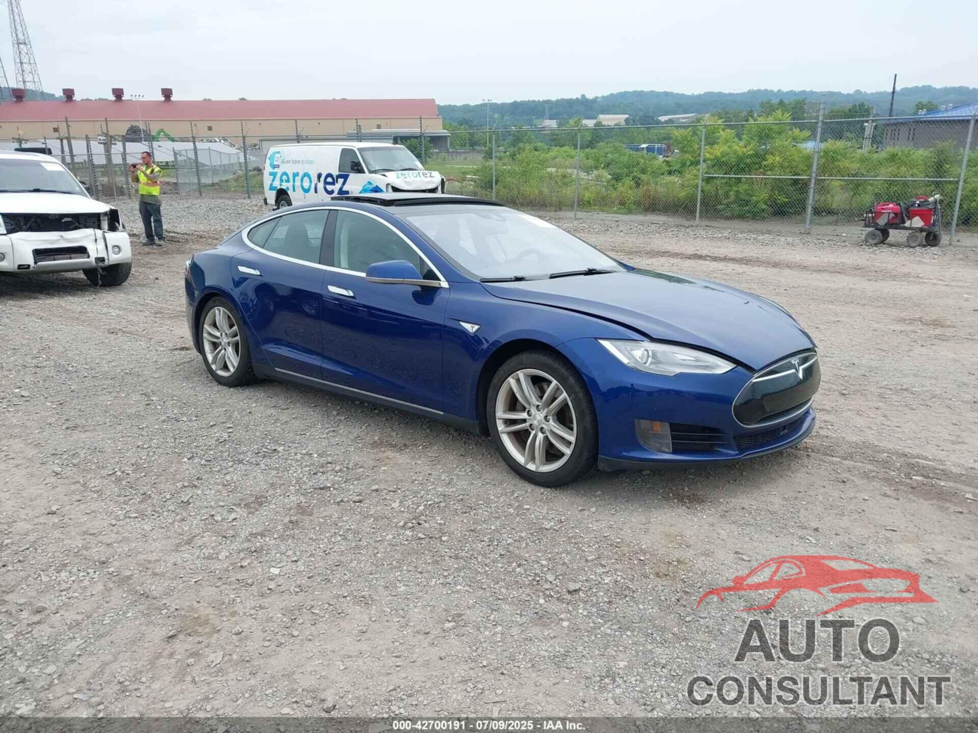 TESLA MODEL S 2015 - 5YJSA1S20FF100278