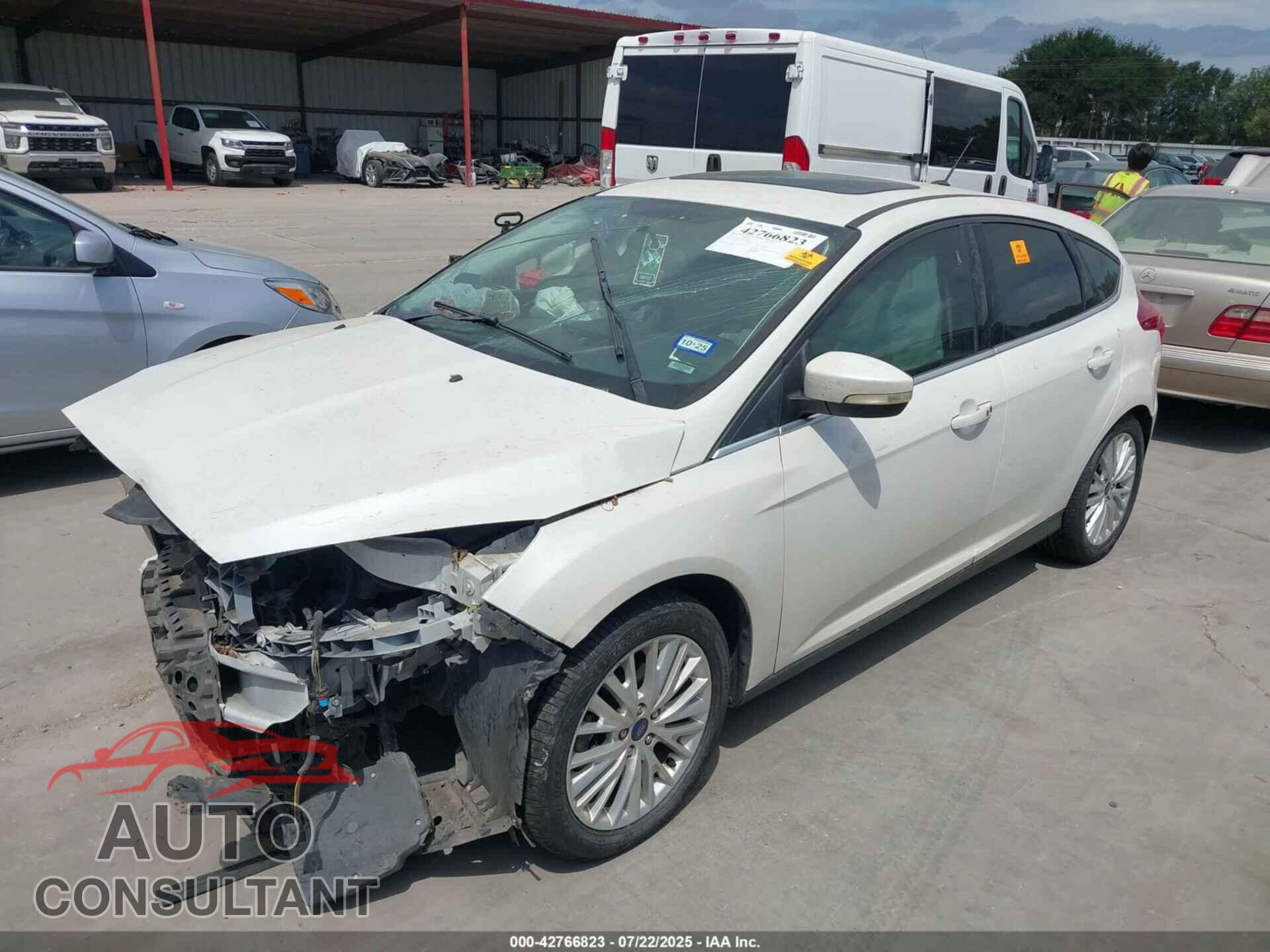 FORD FOCUS 2017 - 1FADP3N2XHL268109