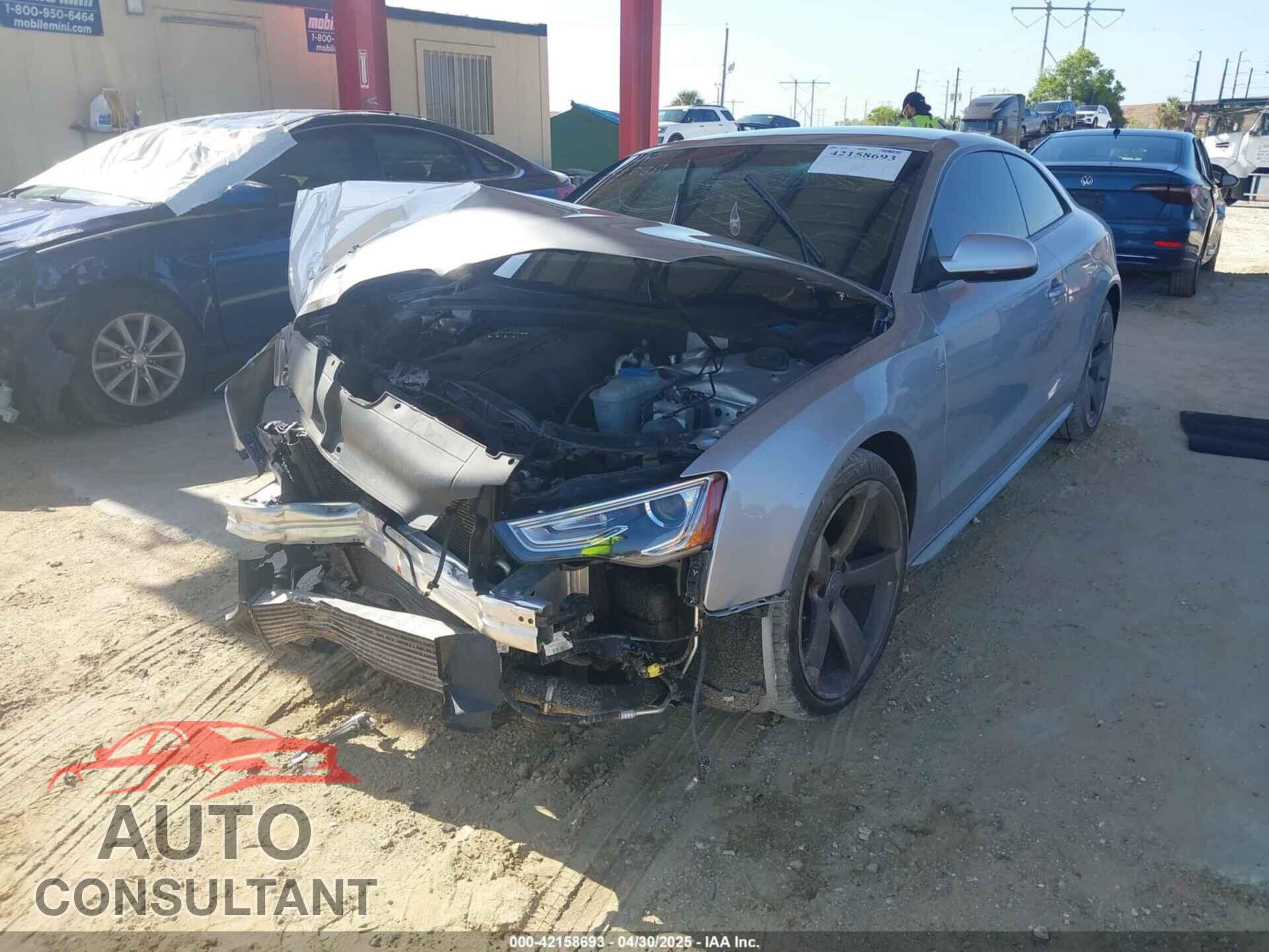 AUDI A5 2015 - WAUMFAFR9FA043599