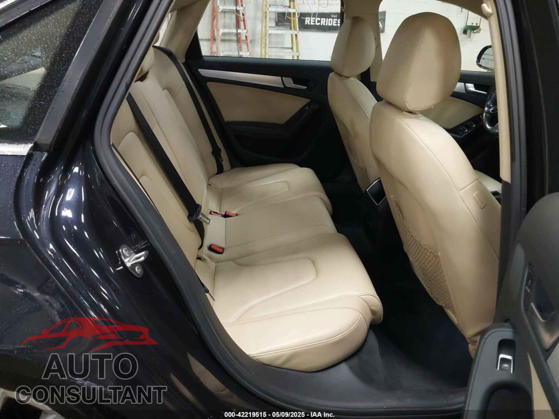 AUDI A4 2013 - WAUDFAFL7DN012126