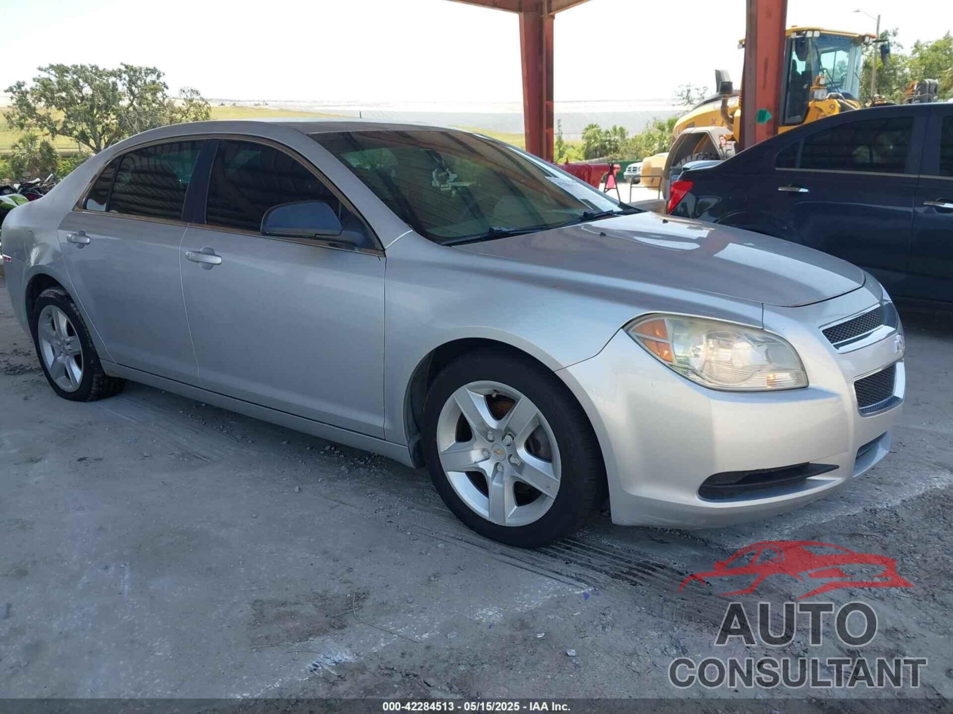 CHEVROLET MALIBU 2011 - 1G1ZA5EU1BF110335