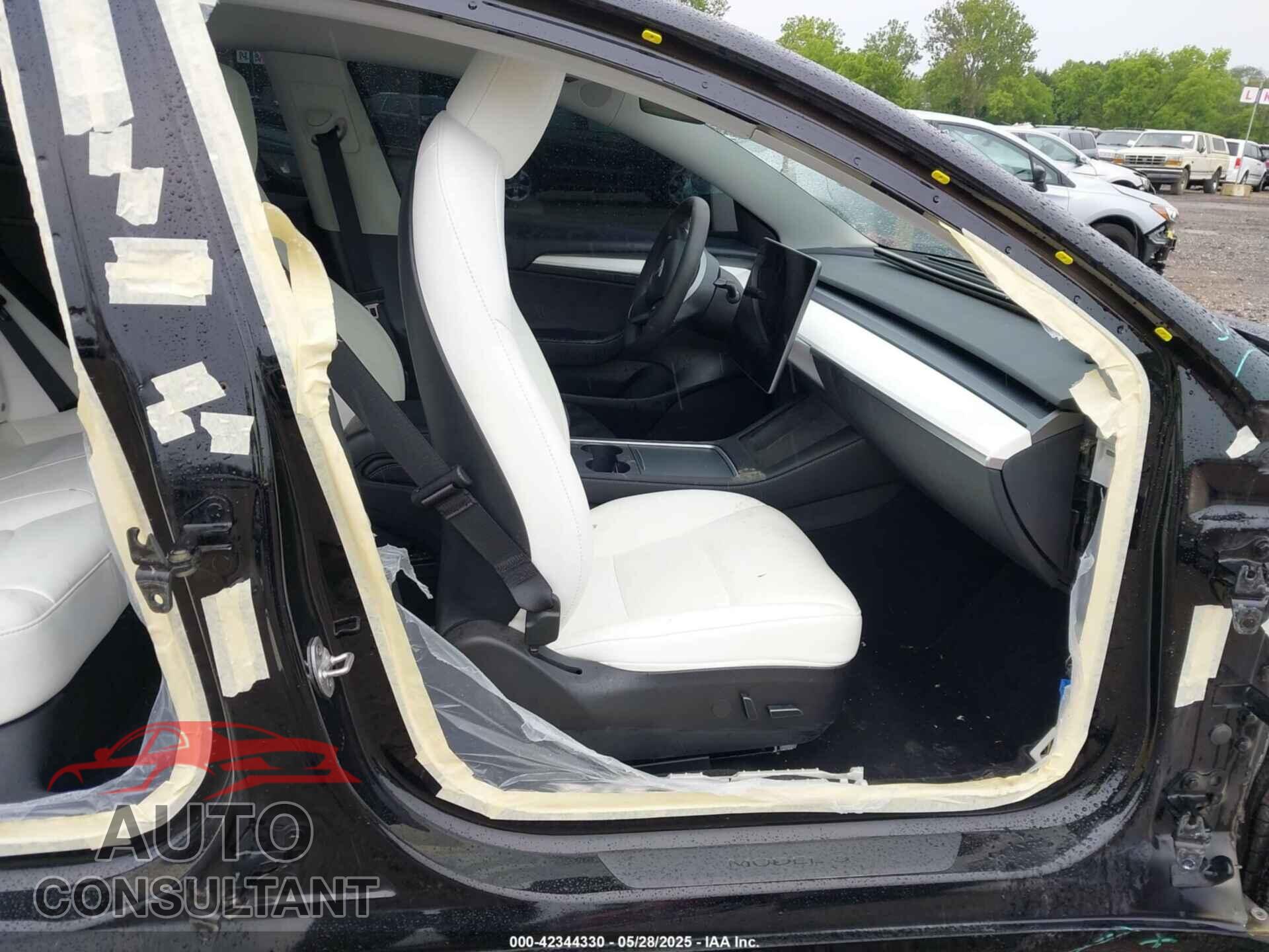 TESLA MODEL 3 2023 - 5YJ3E1EA6PF496746
