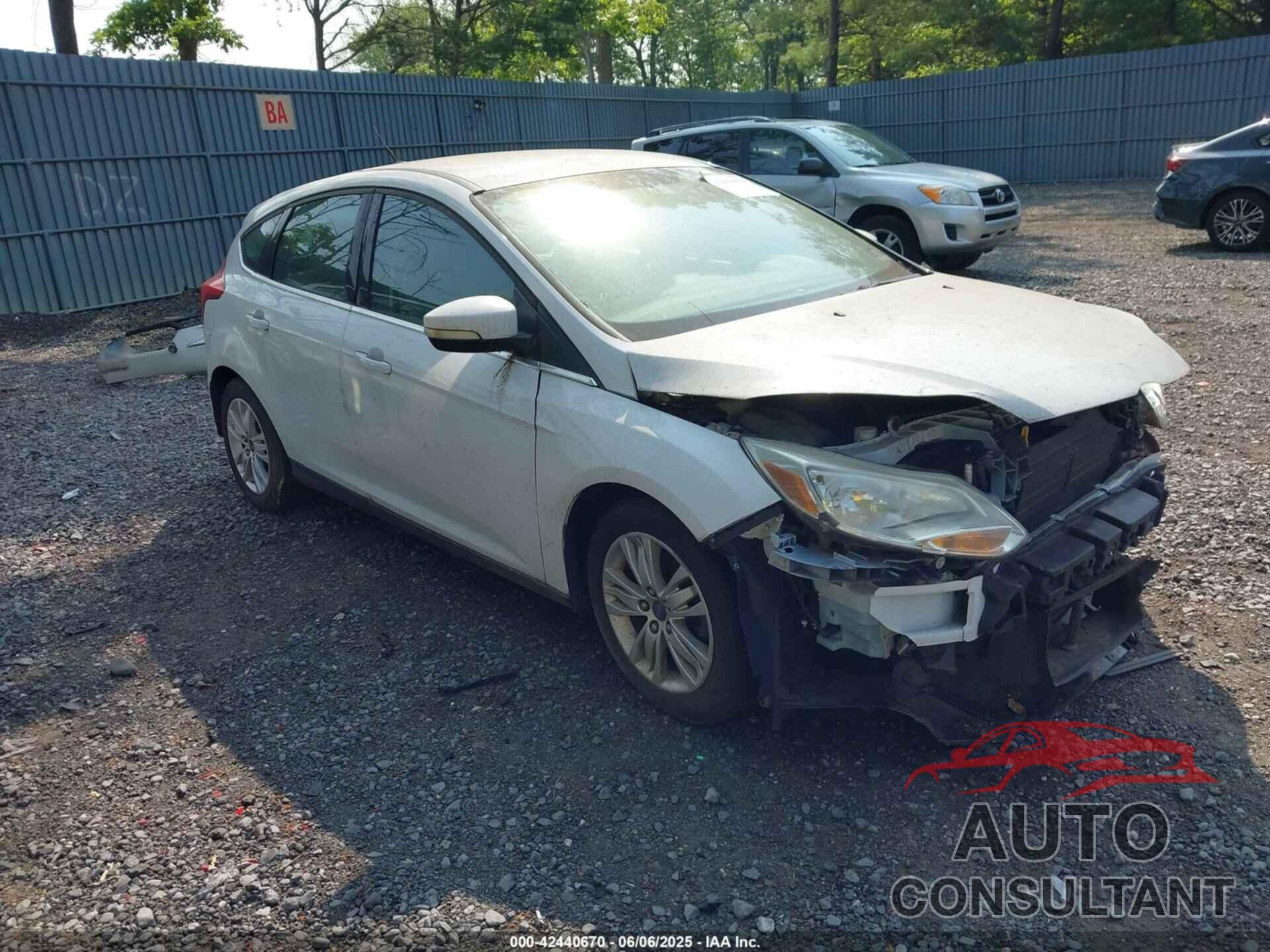 FORD FOCUS 2012 - 1FAHP3M29CL371971