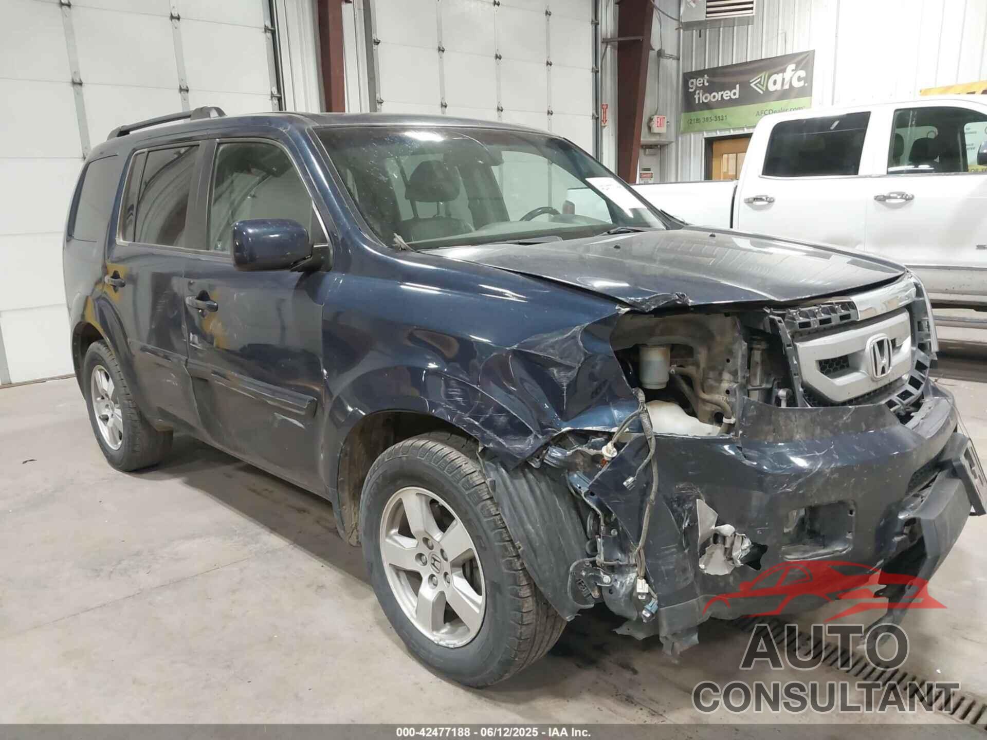 HONDA PILOT 2011 - 5FNYF4H59BB035018