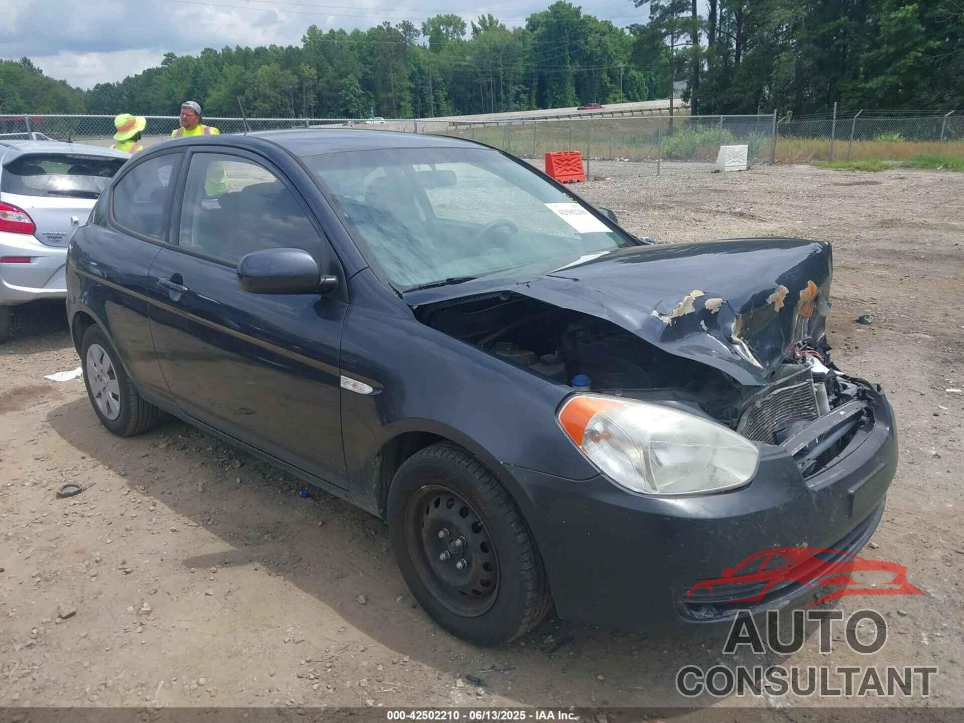 HYUNDAI ACCENT 2011 - KMHCM3AC2BU196123