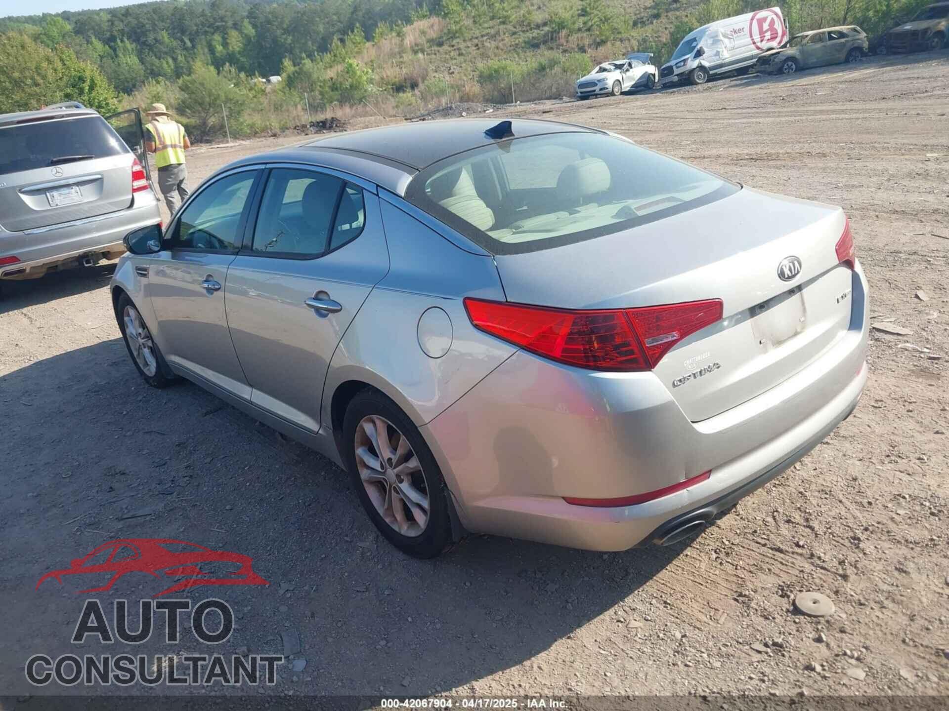 KIA OPTIMA 2013 - 5XXGN4A76DG200422