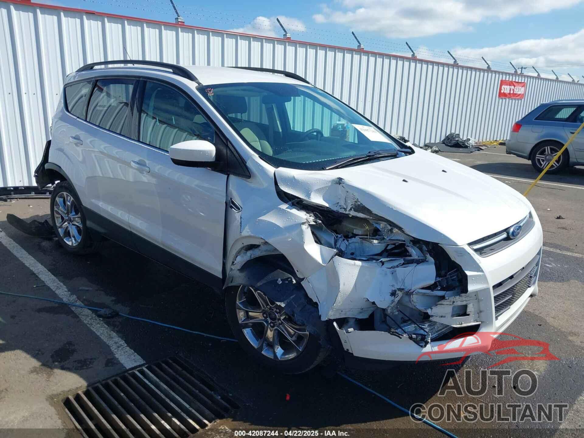 FORD ESCAPE 2015 - 1FMCU9G98FUB31927