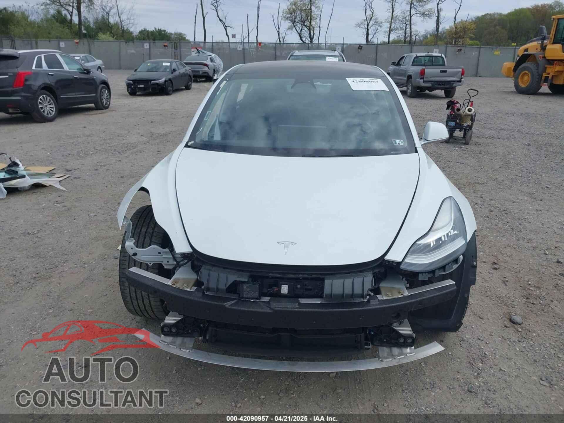 TESLA MODEL 3 2018 - 5YJ3E1EA3JF043529