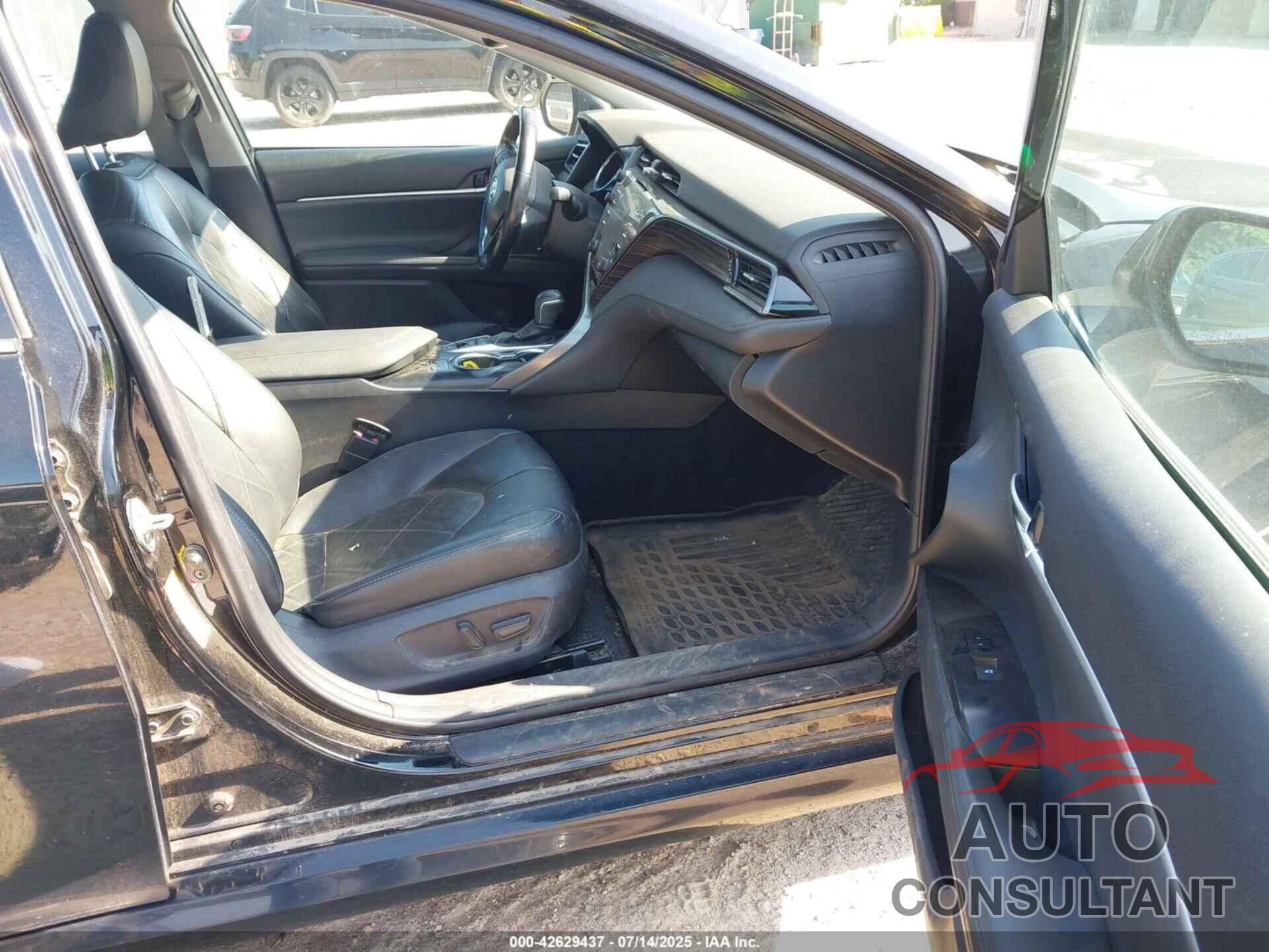 TOYOTA CAMRY 2019 - 4T1B11HK0KU167290