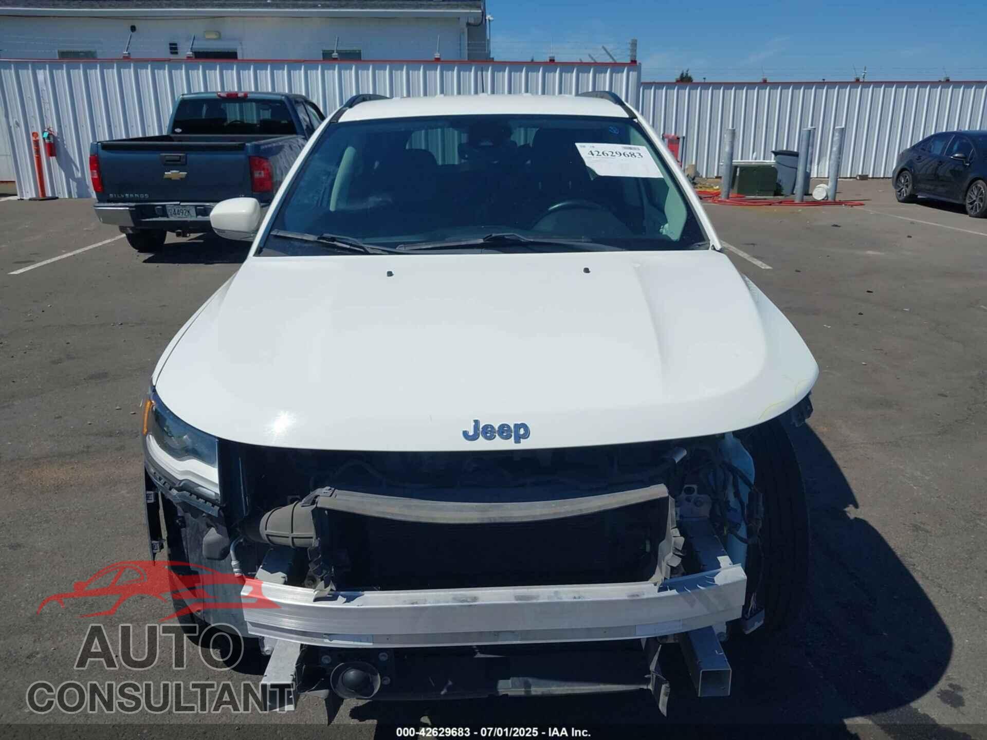 JEEP COMPASS 2018 - 3C4NJDCB2JT442502