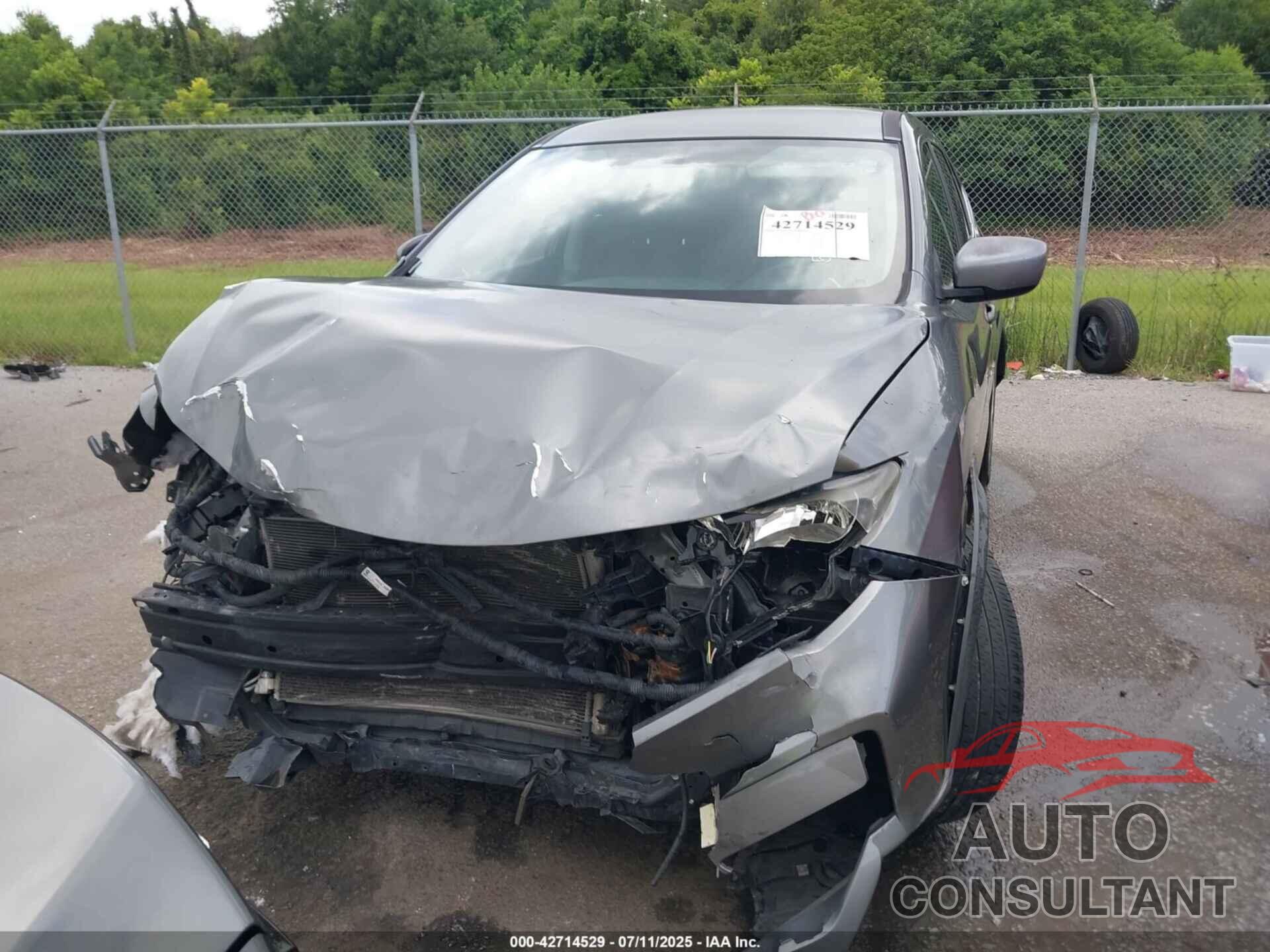 NISSAN ROGUE 2017 - KNMAT2MT5HP522900